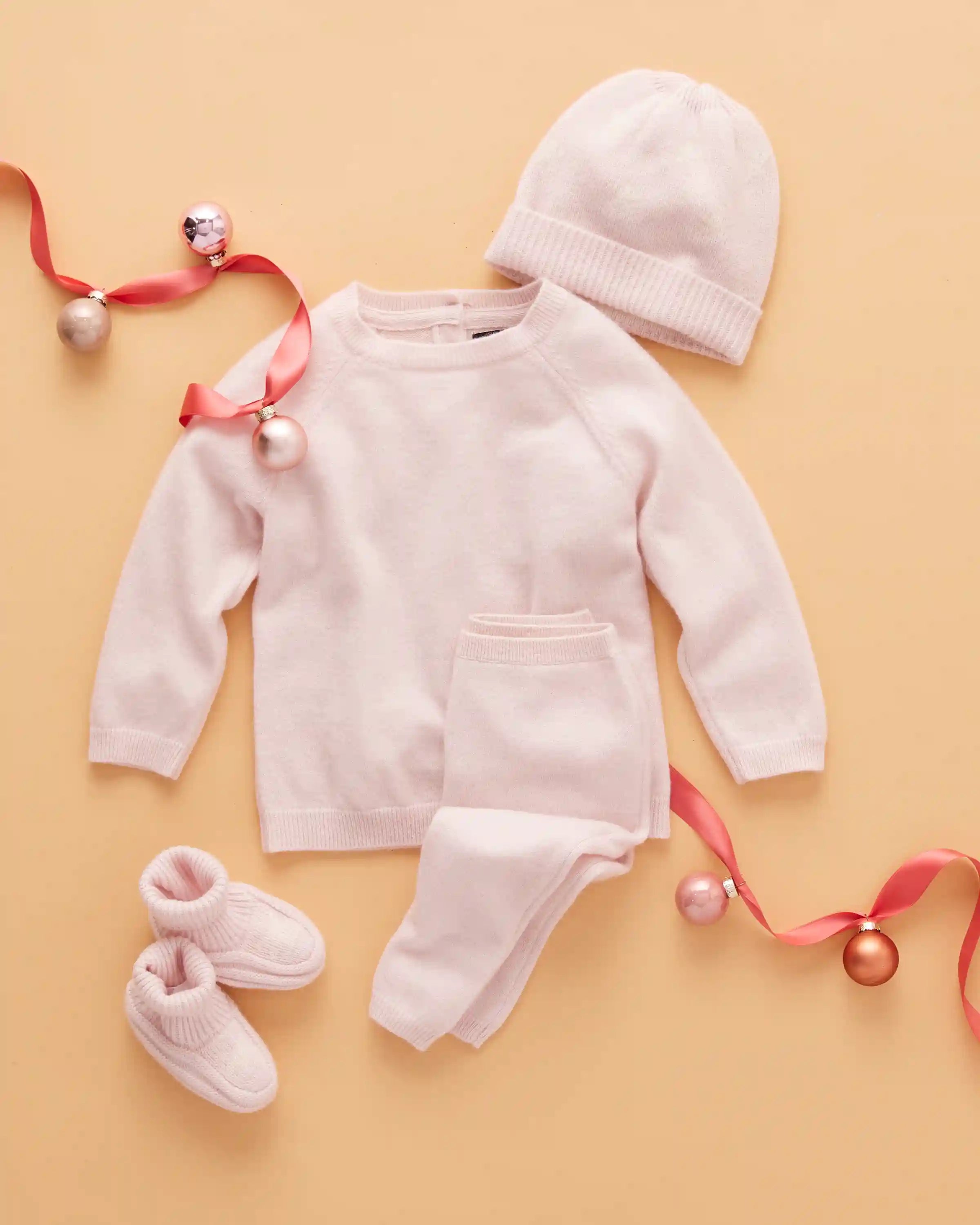 Washable Cashmere Beanie & Bootie Set