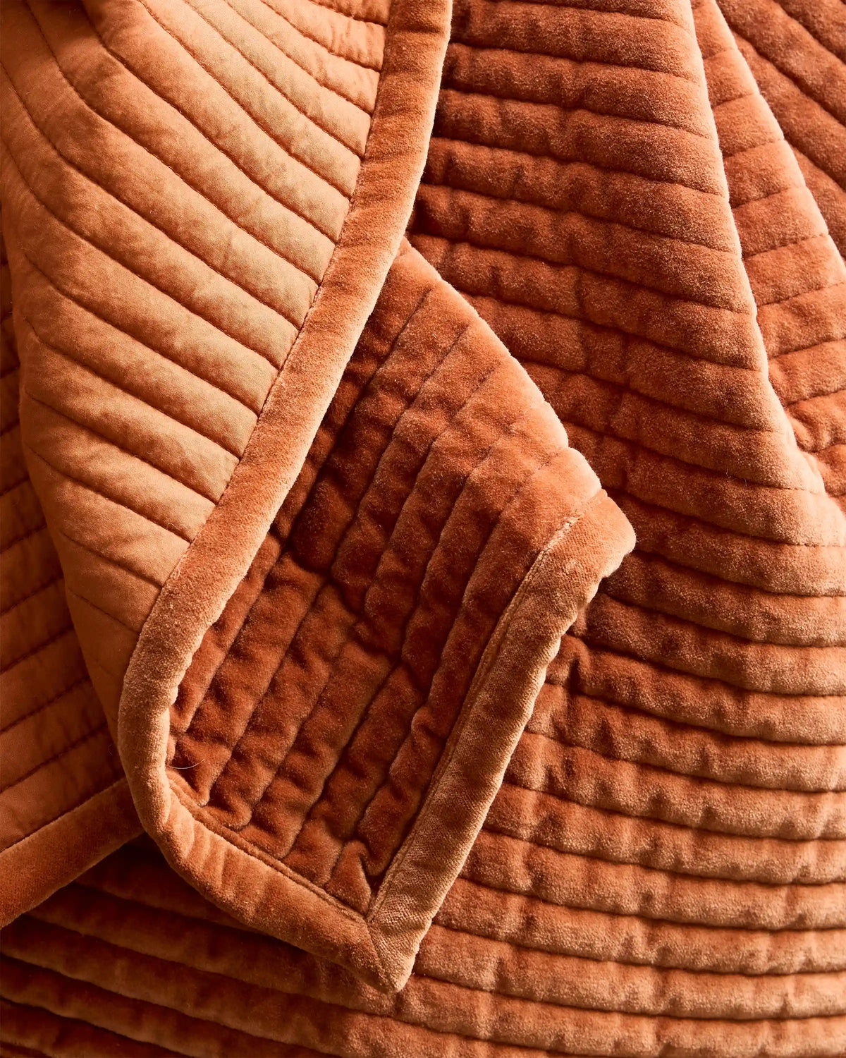 Cotton Velvet Vertical Channel Quilt Set