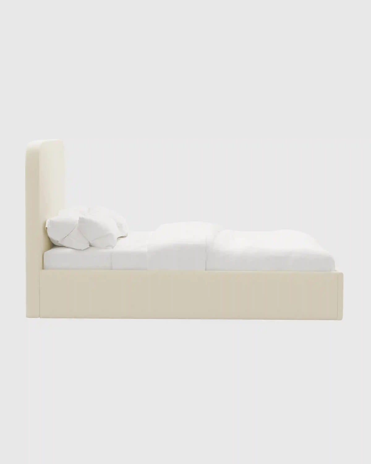 Curved Bed in Performance Linen