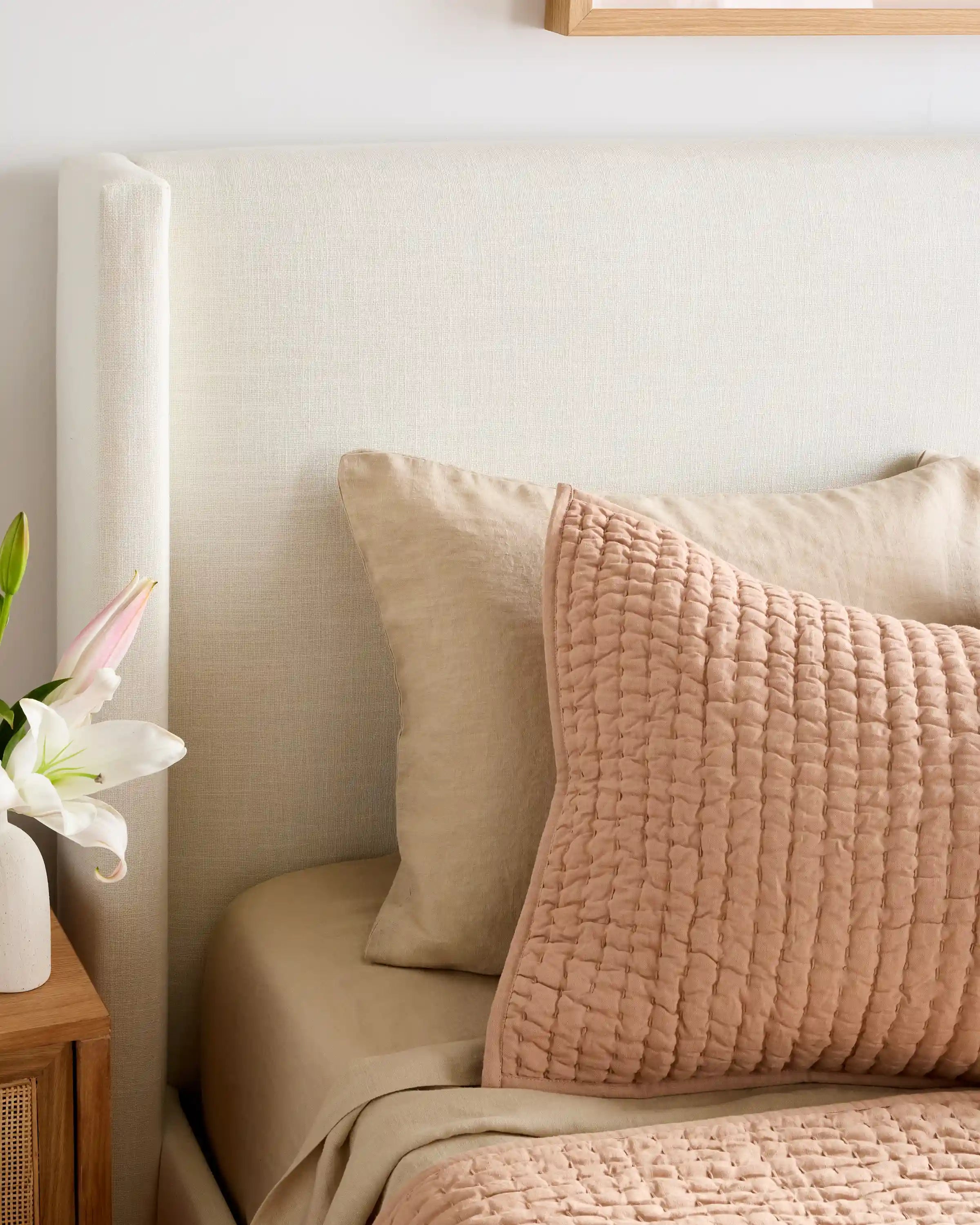 Wingback Bed in Performance Linen Blend