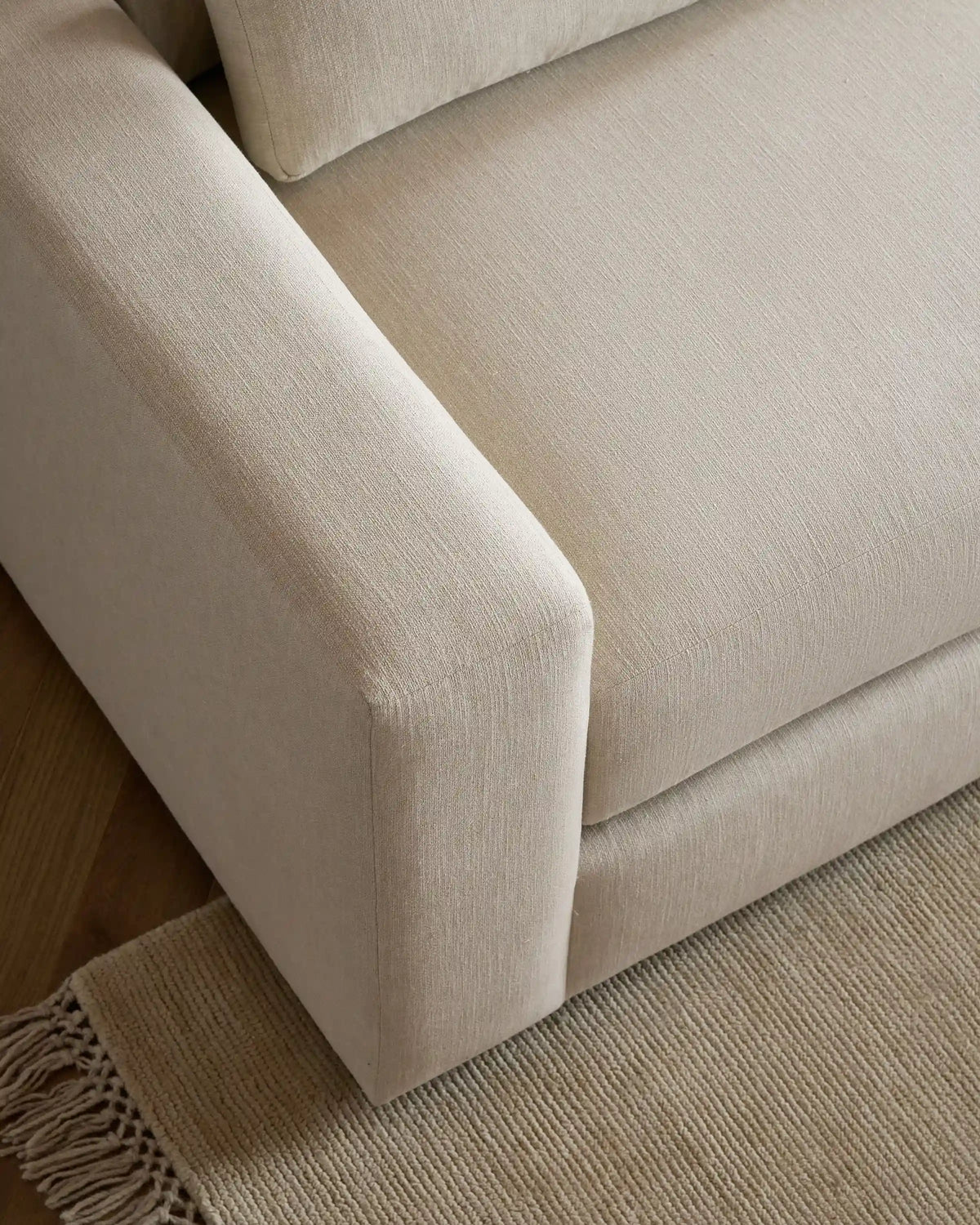Ashford Deep Seat Chaise Sectional in Performance Basketweave