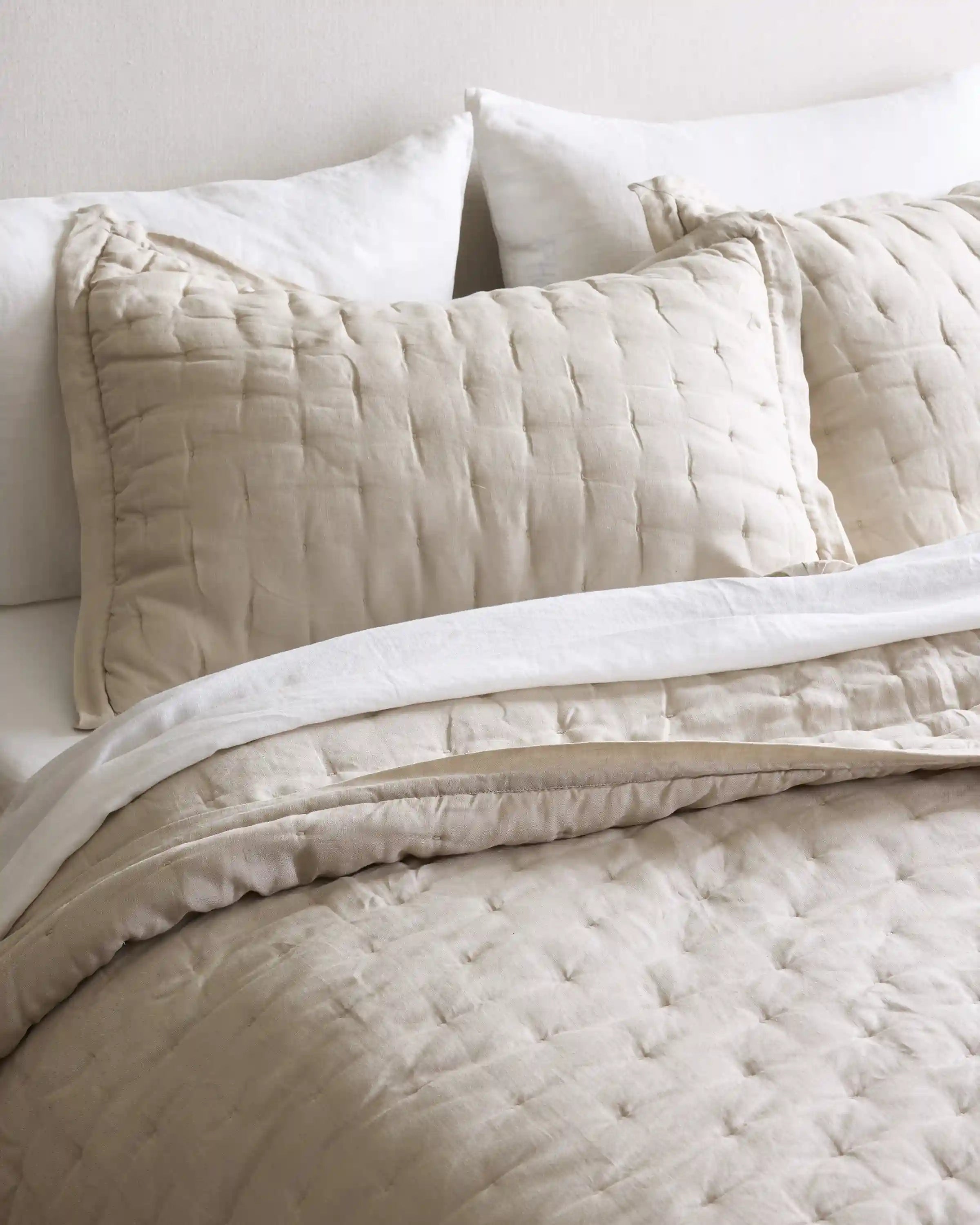 European Linen Dream Quilt Set