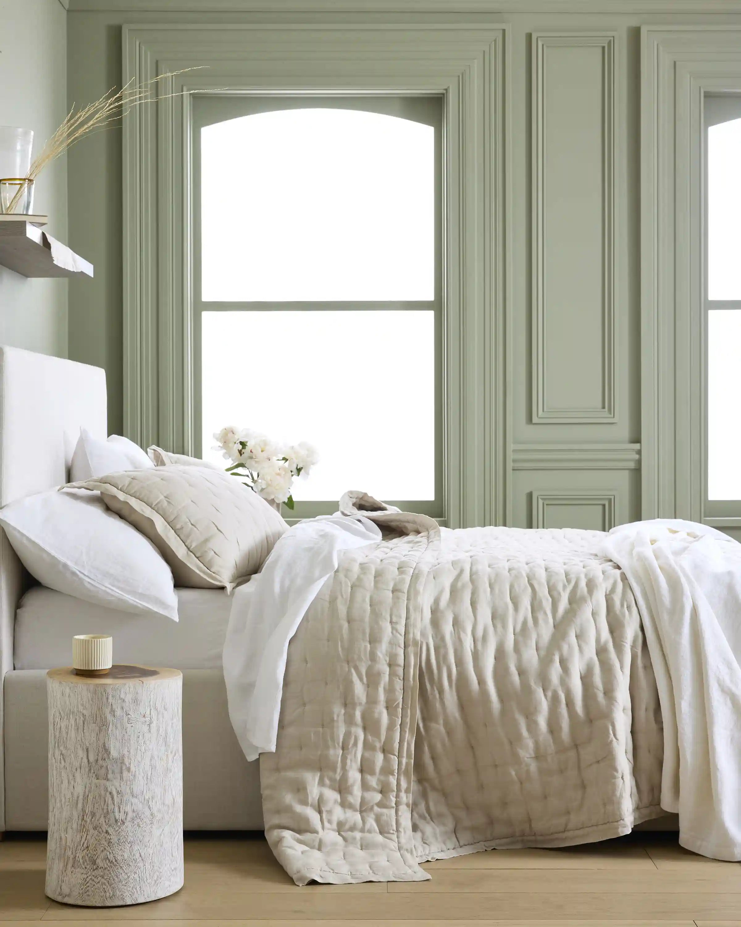 European Linen Dream Quilt Set