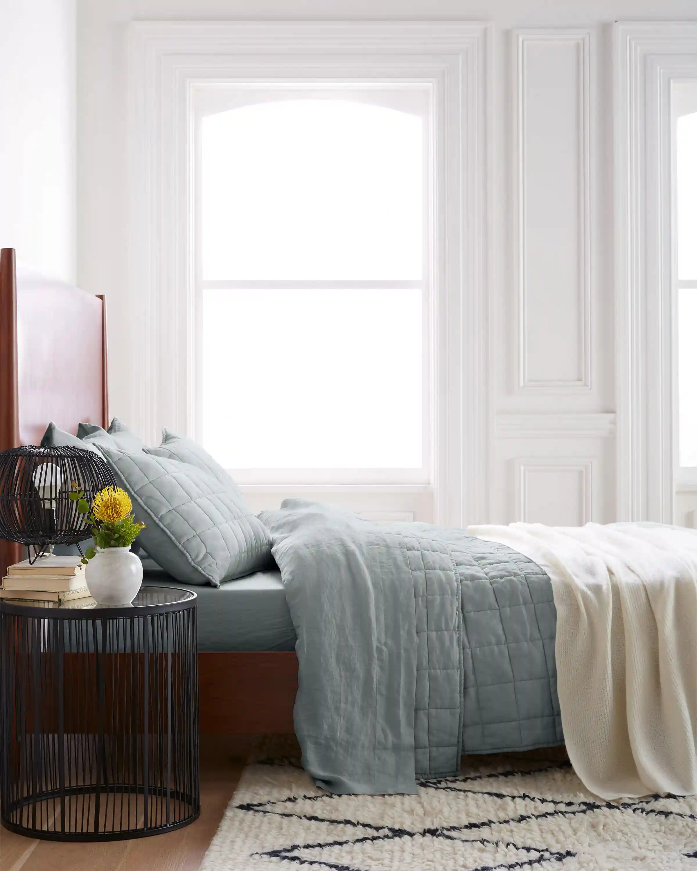 European Linen Box Quilt Set
