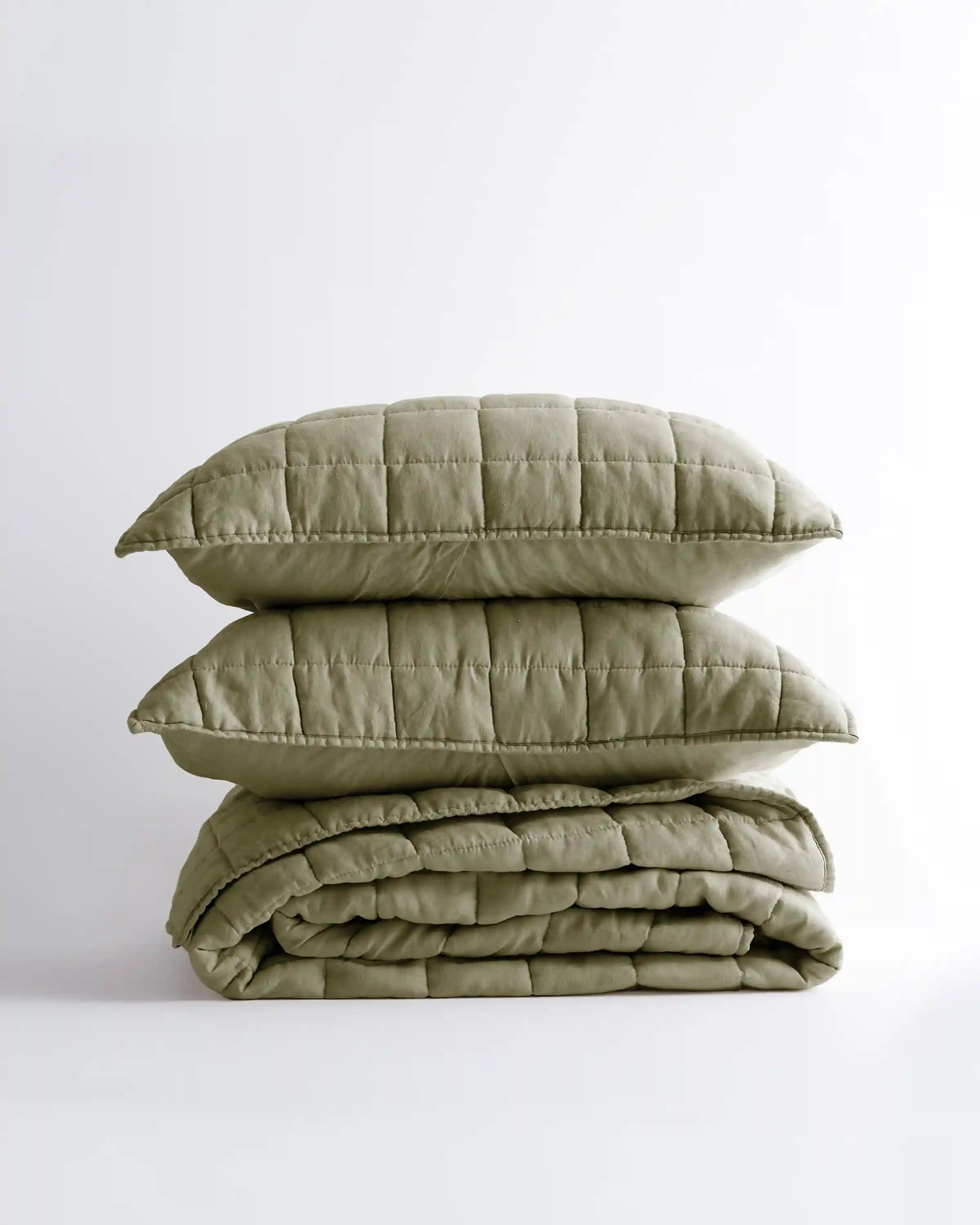 European Linen Box Quilt Set