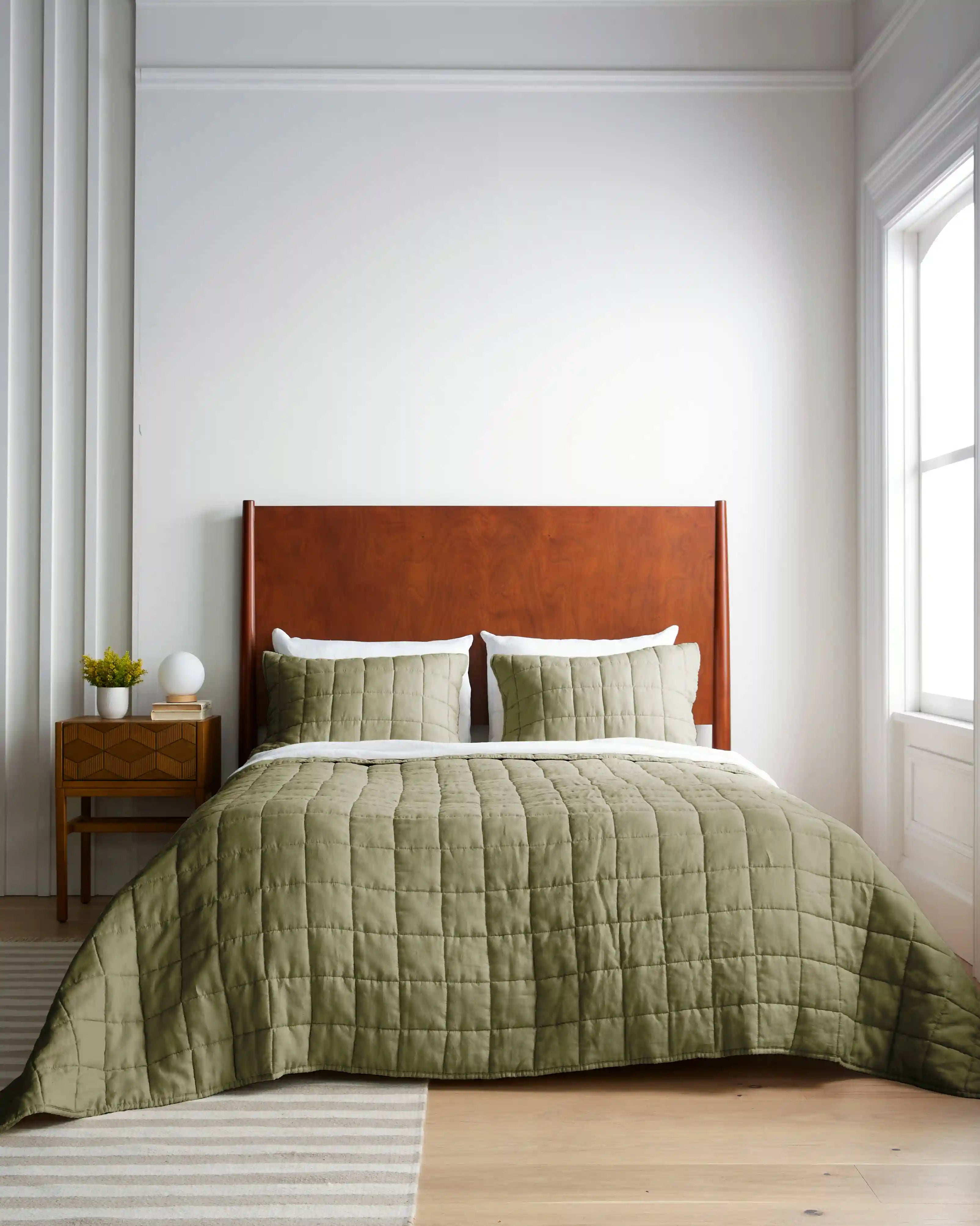 European Linen Box Quilted Sham Set