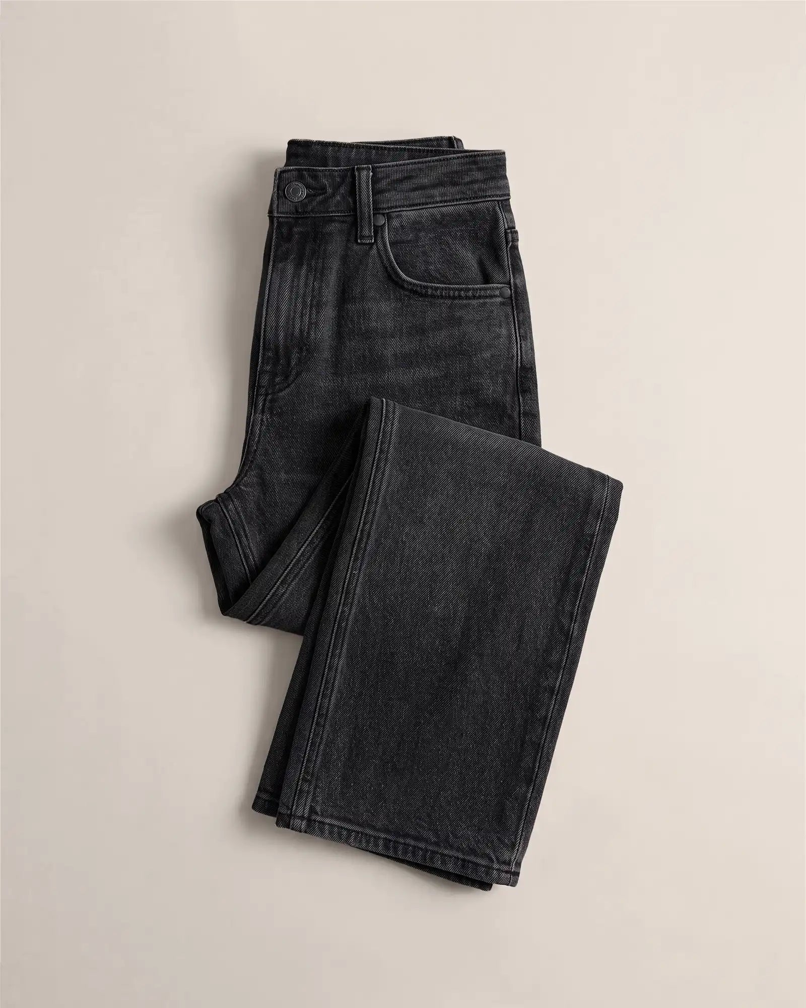 Luna Stretch Relaxed Straight Jeans