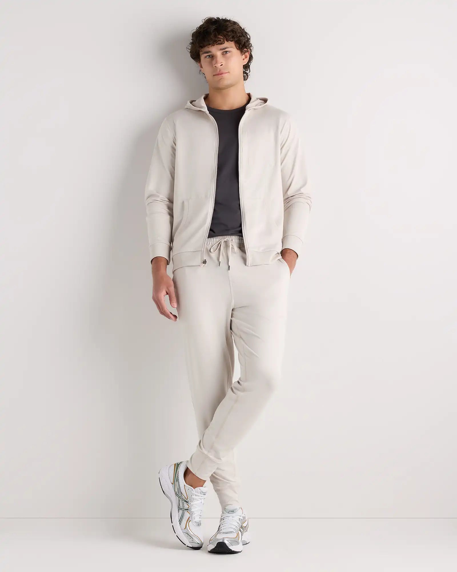 Flowknit Performance Full-Zip Chest Pocket Hoodie
