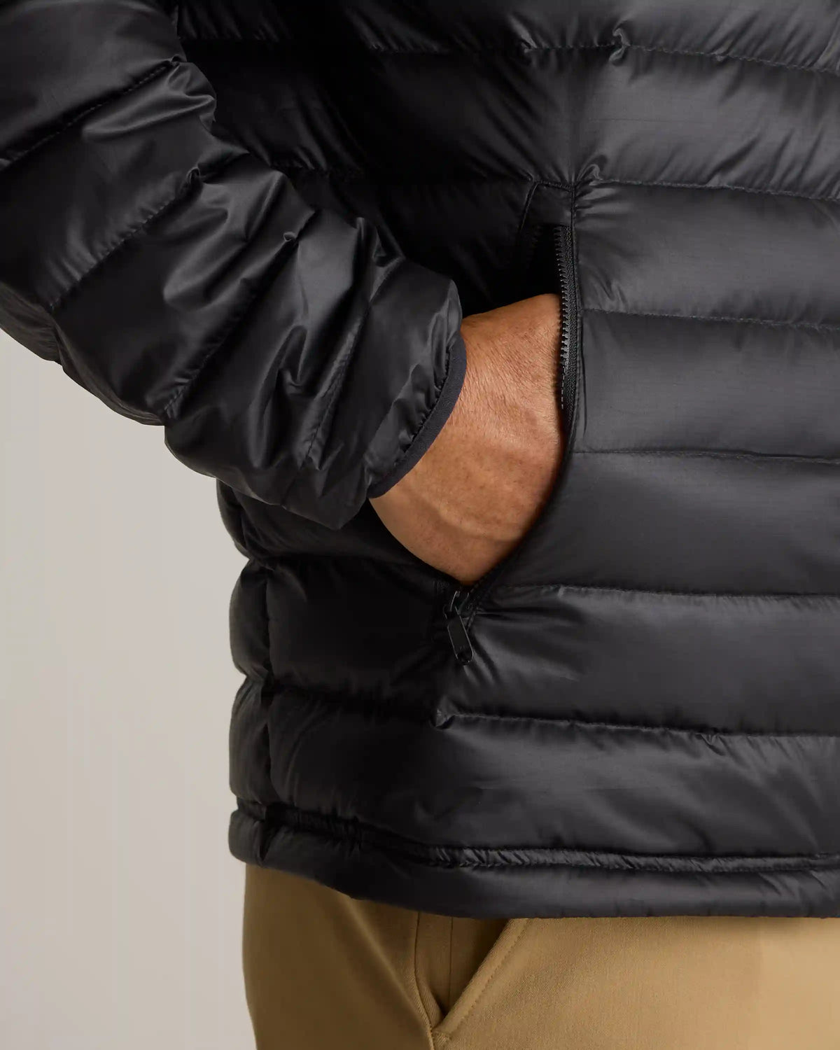 Lightweight Down Packable Puffer Hooded Jacket