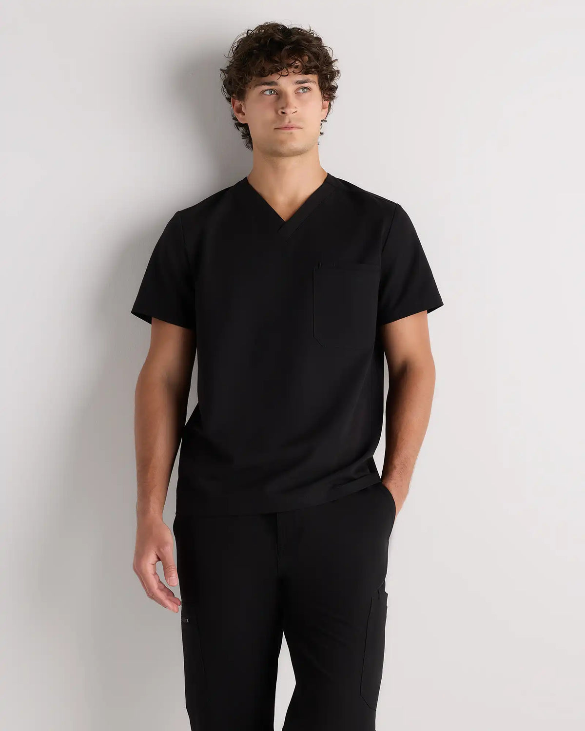 AeraFlex 3-Pocket Scrub Top