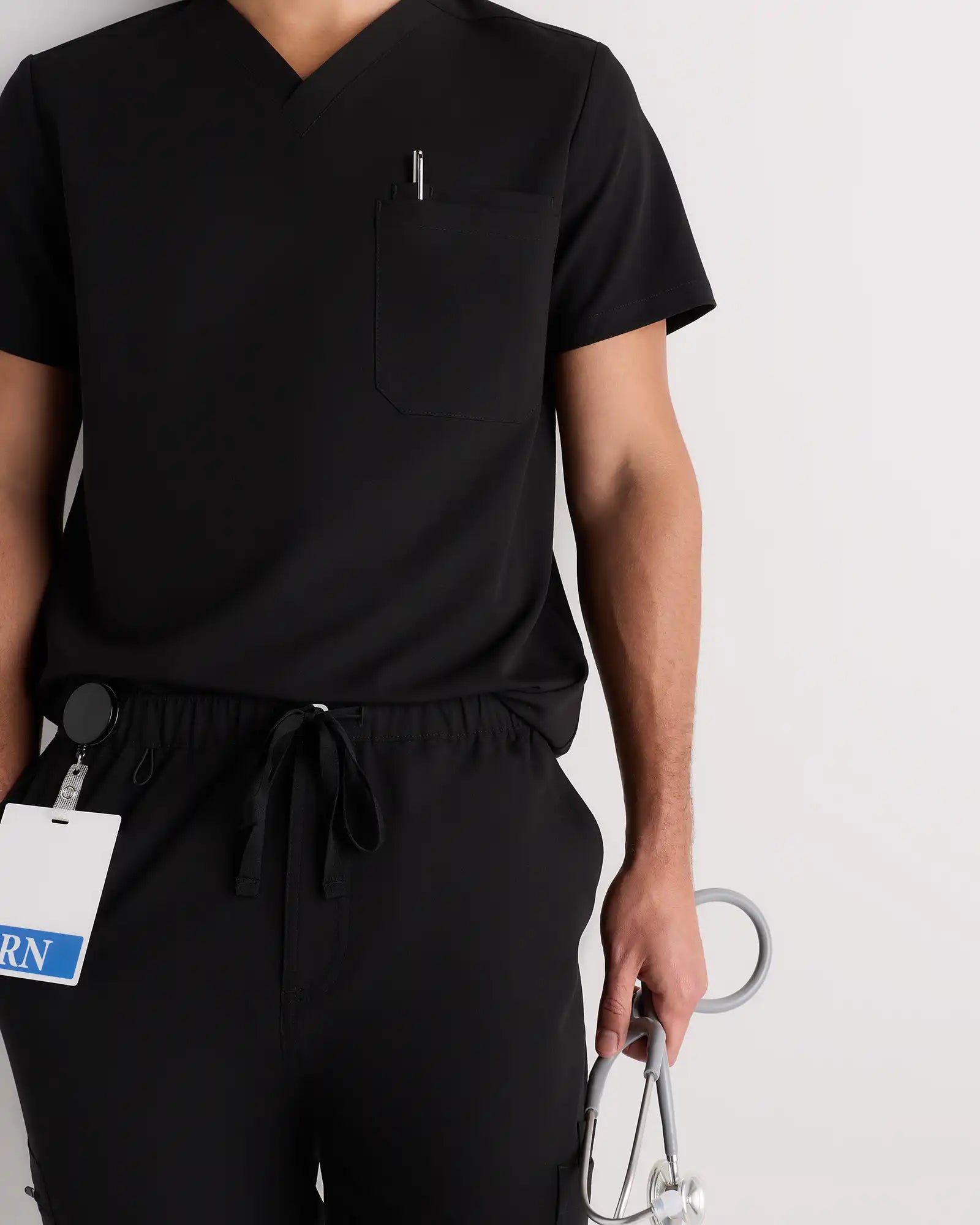 AeraFlex 3-Pocket Scrub Top