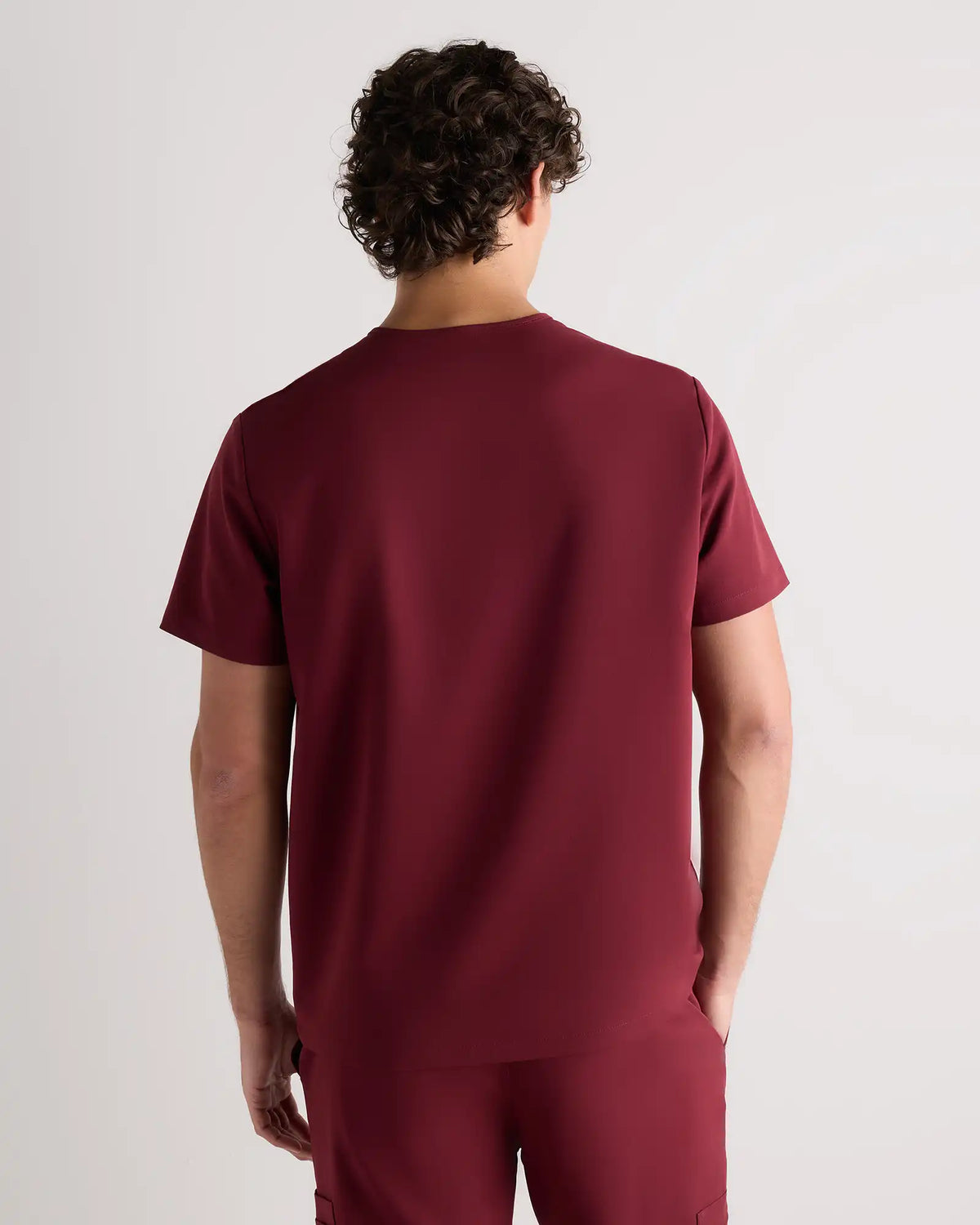 AeraFlex 3-Pocket Scrub Top