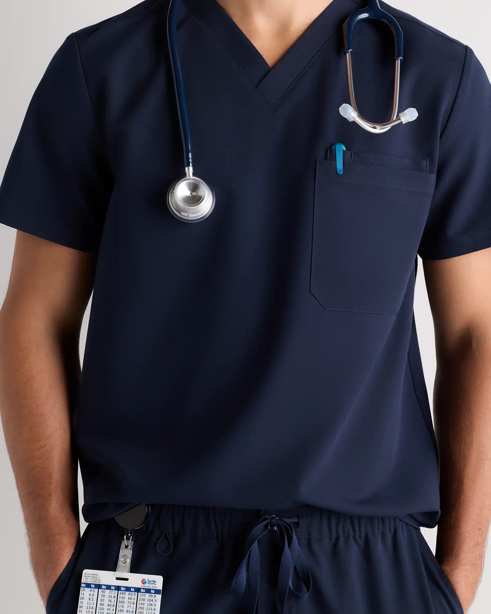 AeraFlex 3-Pocket Scrub Top