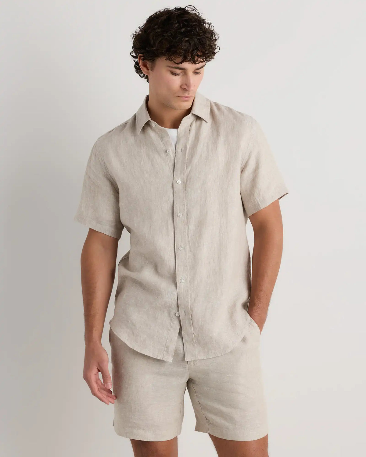 100% European Linen Relaxed Short Sleeve Shirt