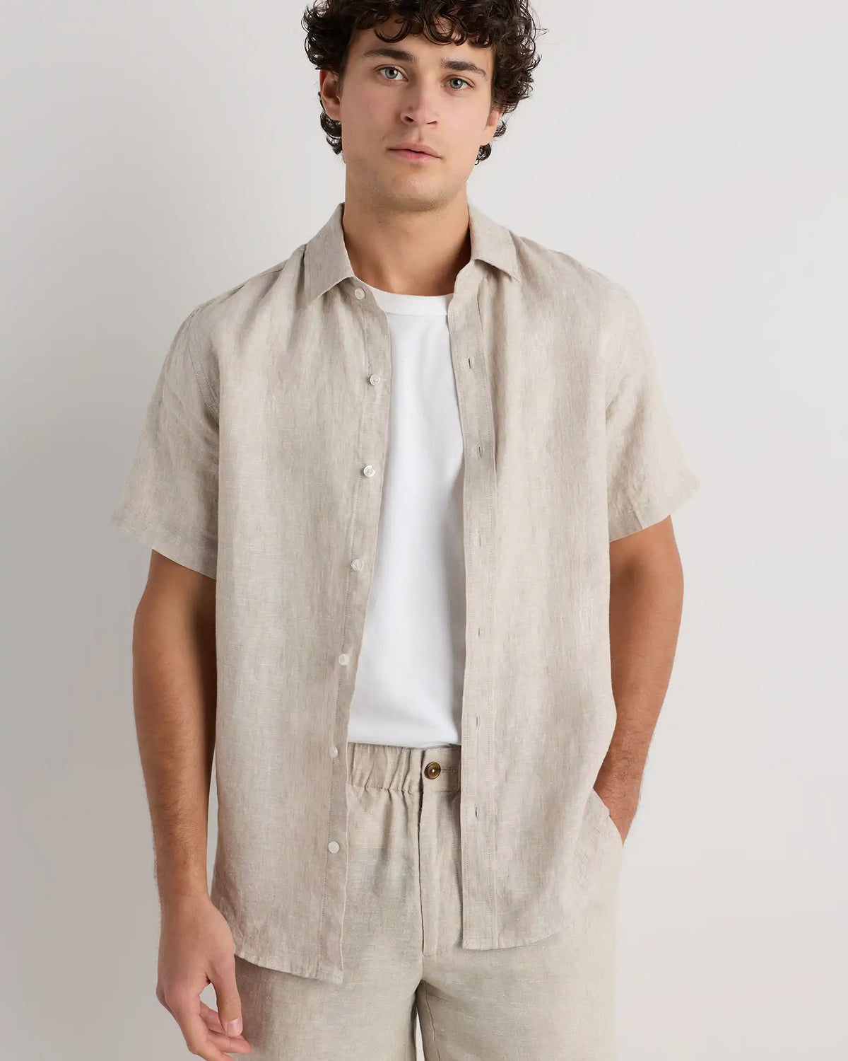 100% European Linen Relaxed Short Sleeve Shirt