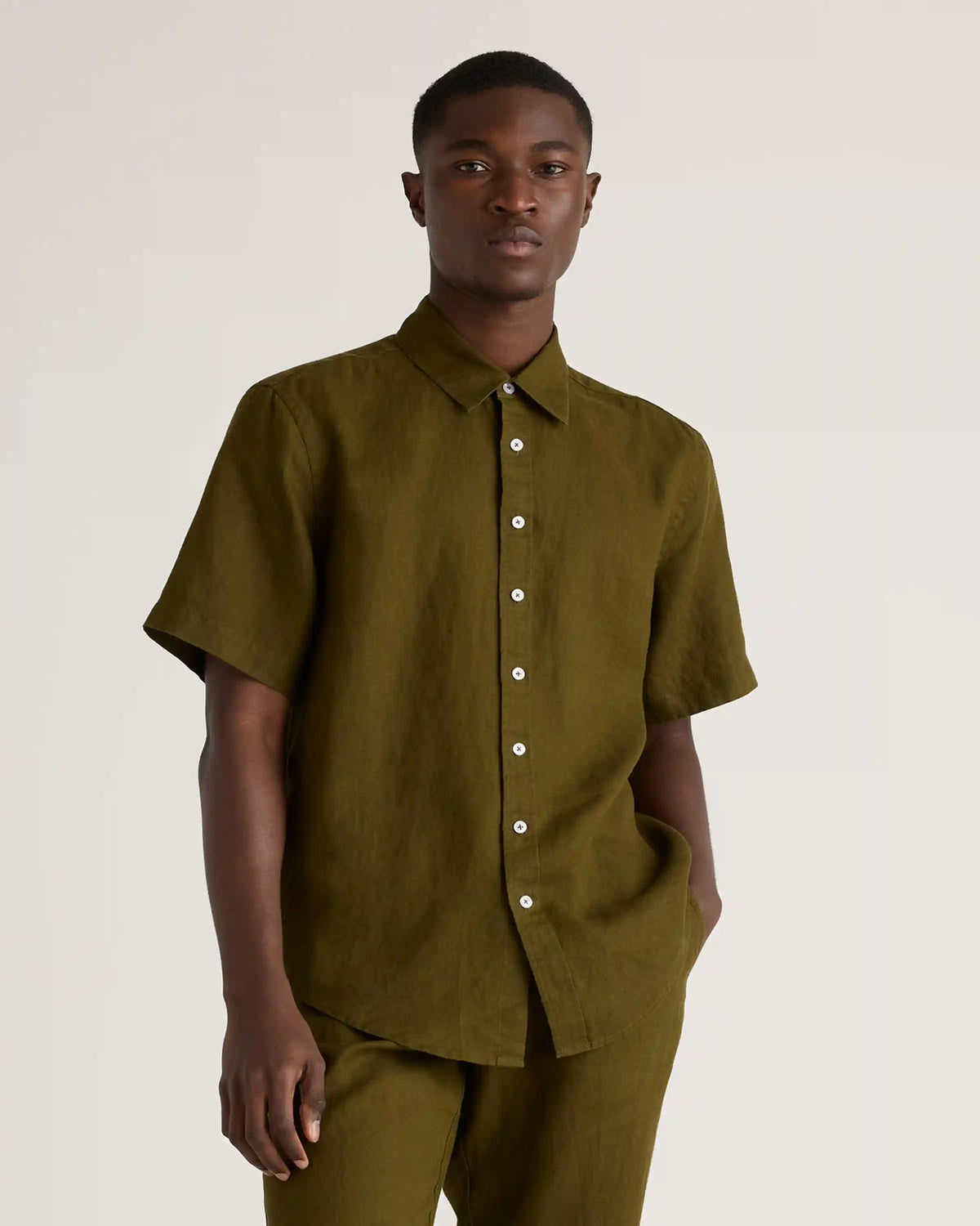 100% European Linen Relaxed Short Sleeve Shirt