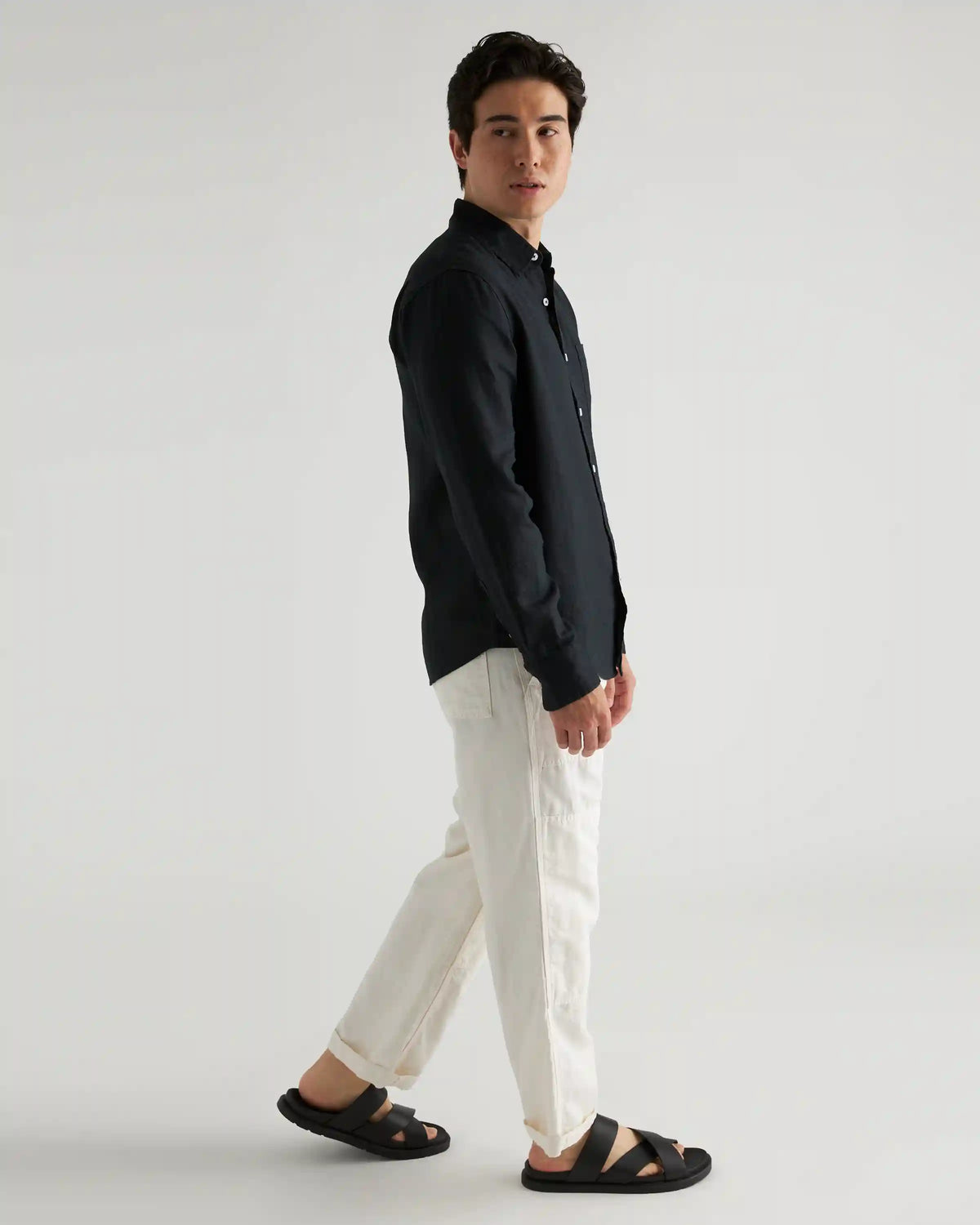 100% European Linen Relaxed Long Sleeve Pocket Shirt