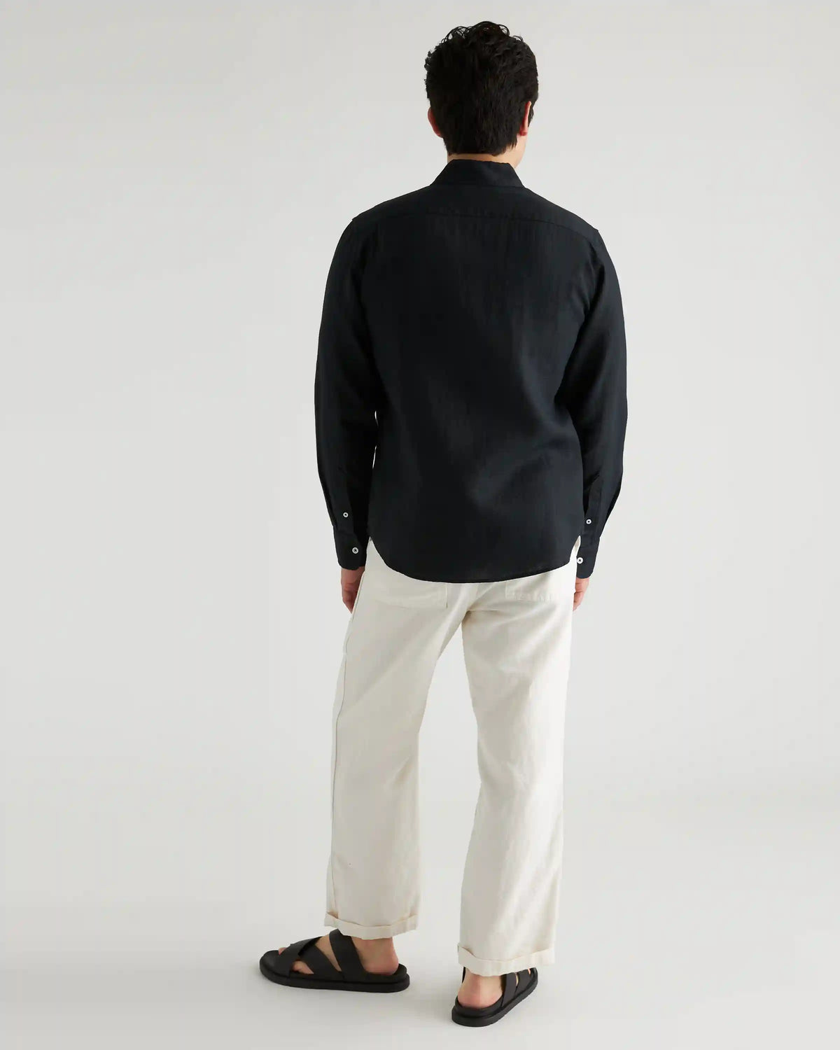 100% European Linen Relaxed Long Sleeve Pocket Shirt