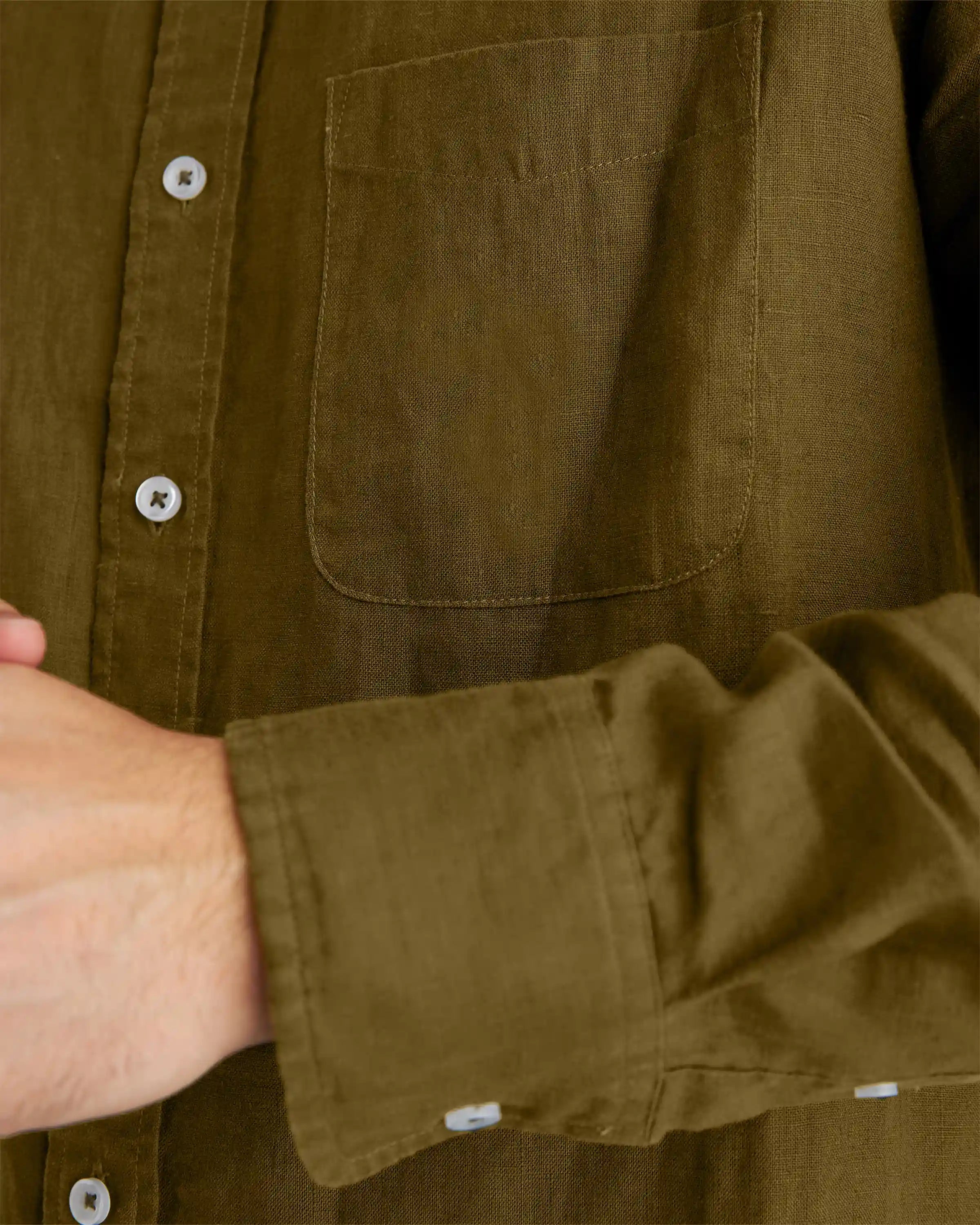 100% European Linen Relaxed Long Sleeve Pocket Shirt