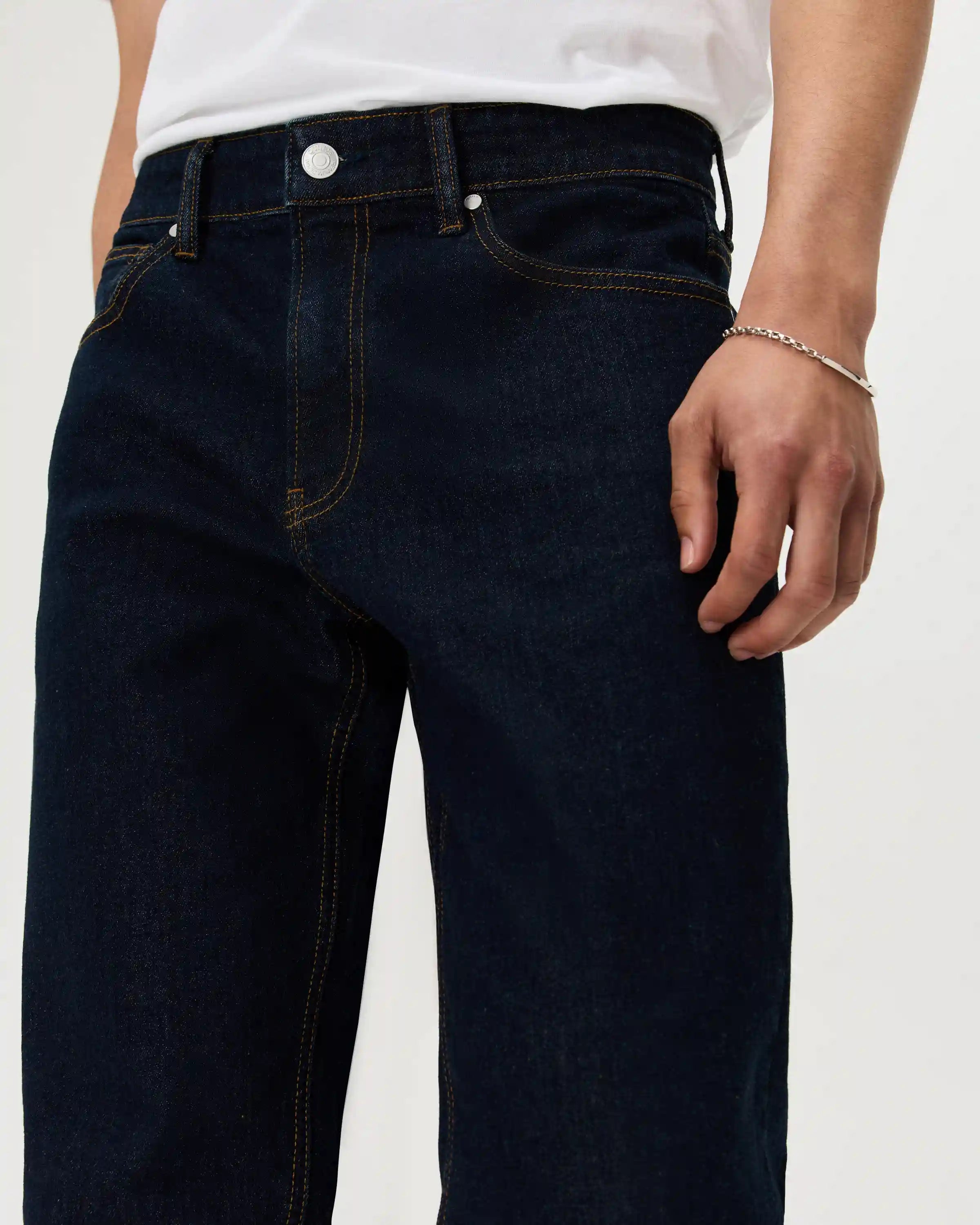 Warren Stretch Straight Jeans