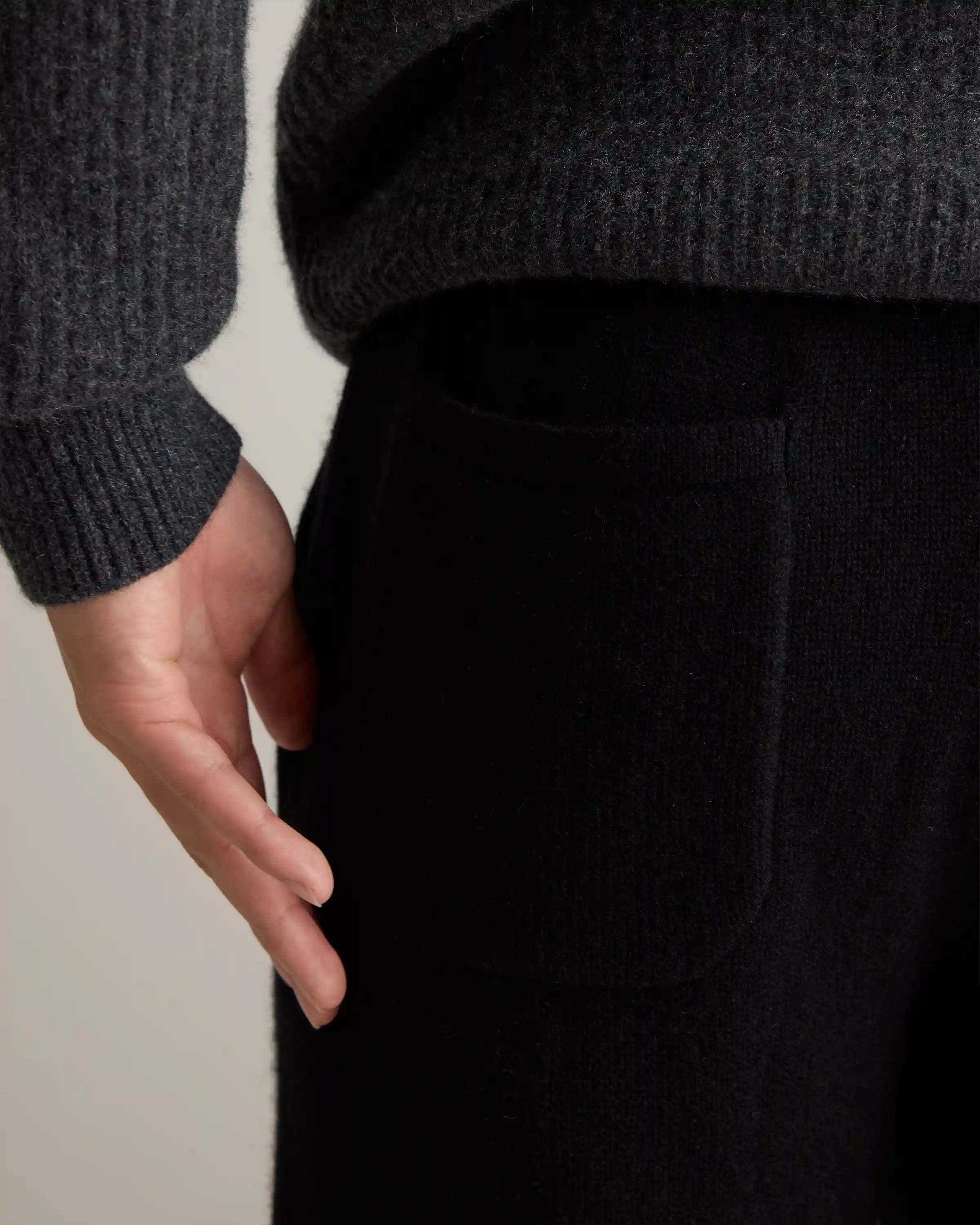 Mongolian Cashmere Jogger