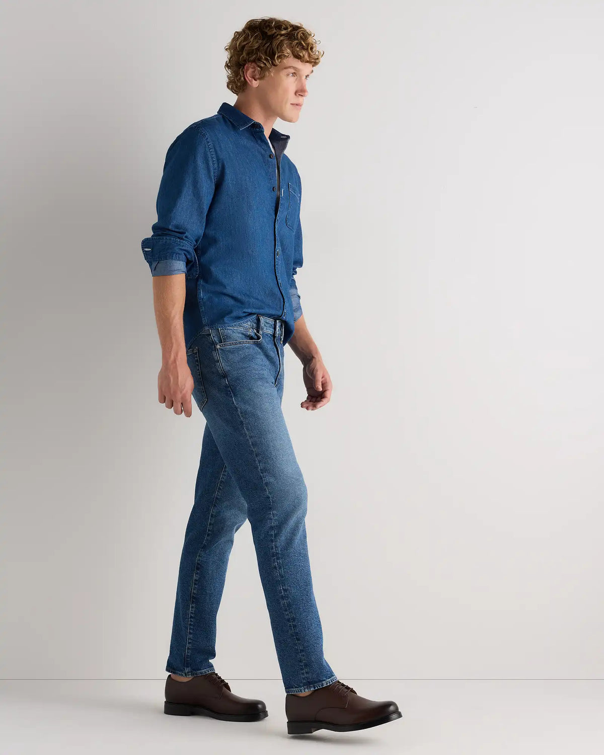 Warren Stretch Athletic Tapered Jeans