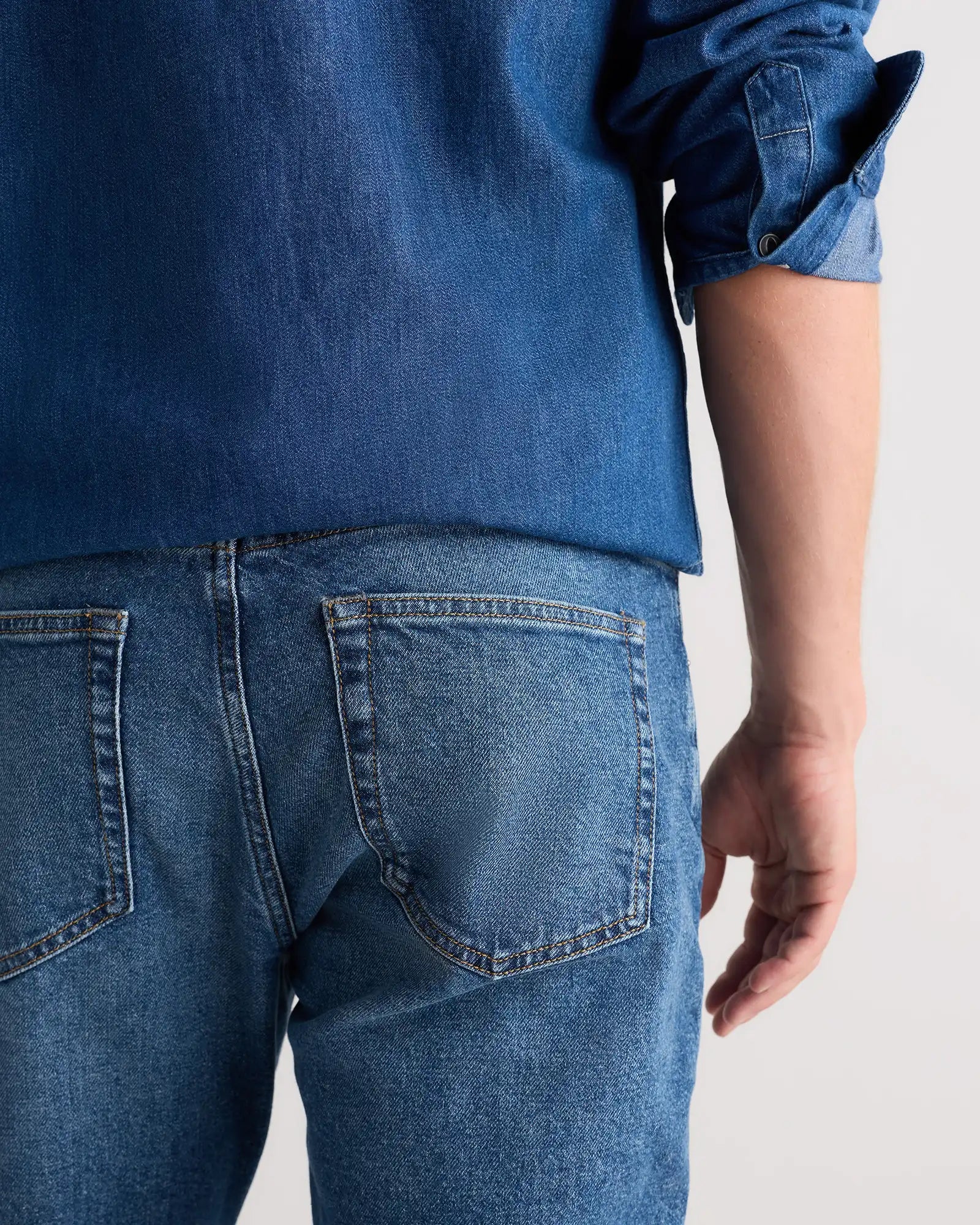 Warren Stretch Athletic Tapered Jeans