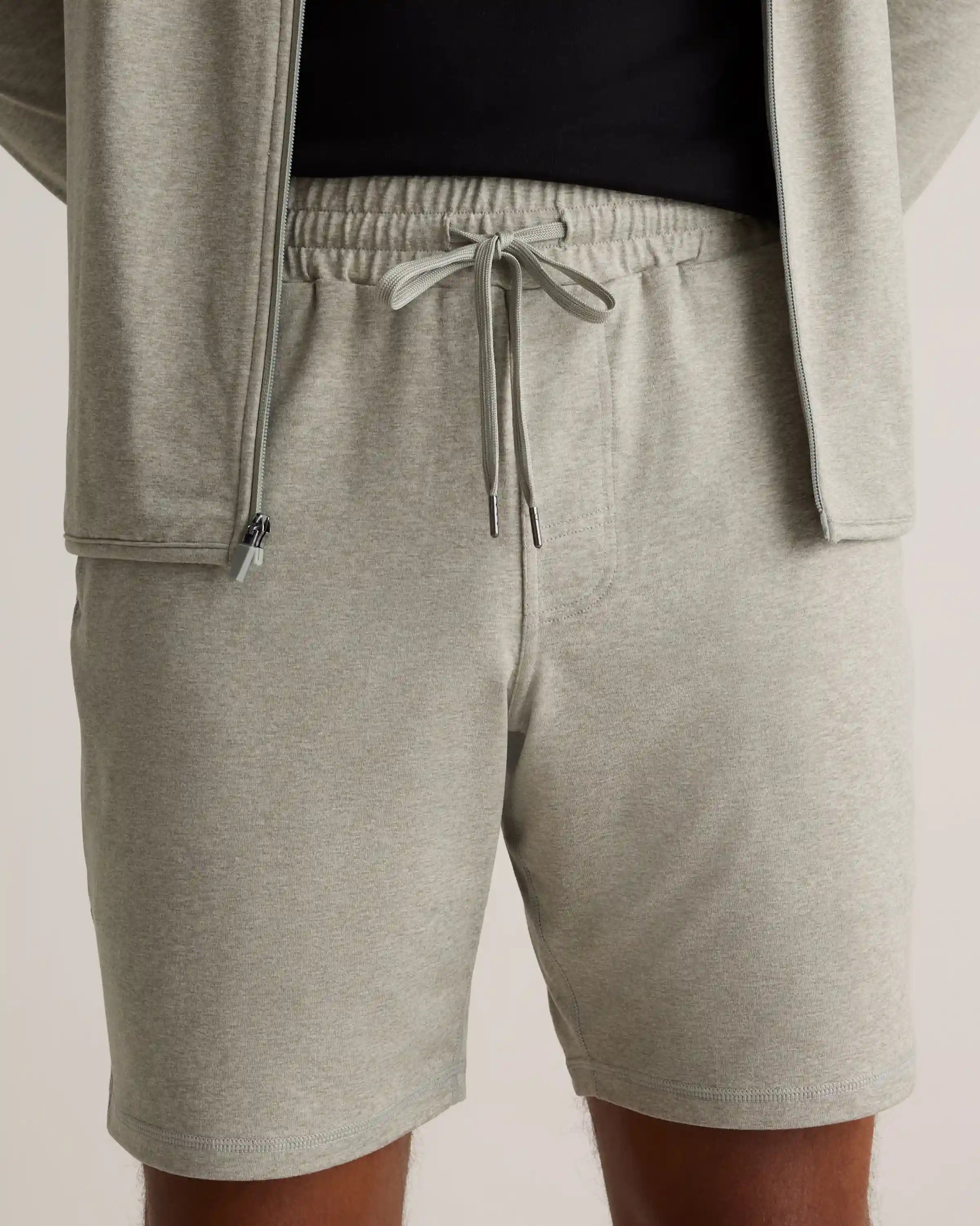 Flowknit Performance Shorts - 7.5"