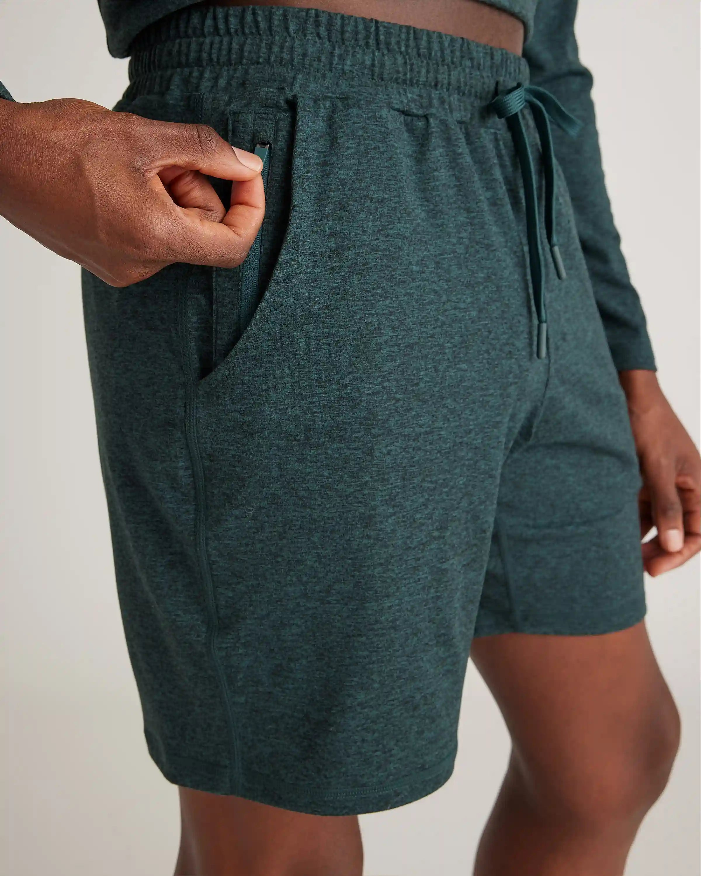 Flowknit Performance Shorts - 7.5"