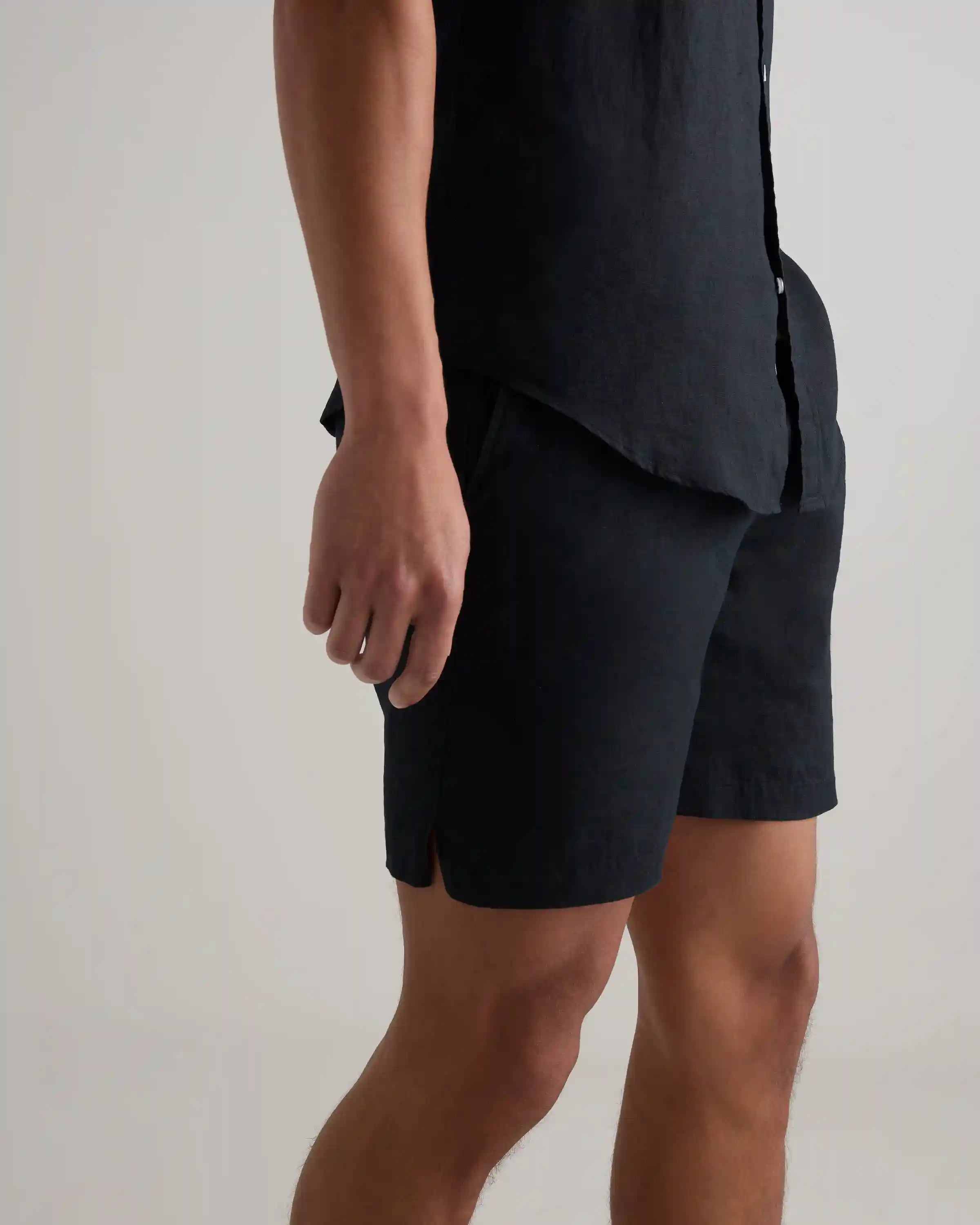 100% European Linen Drawstring Beach Shorts - 7"