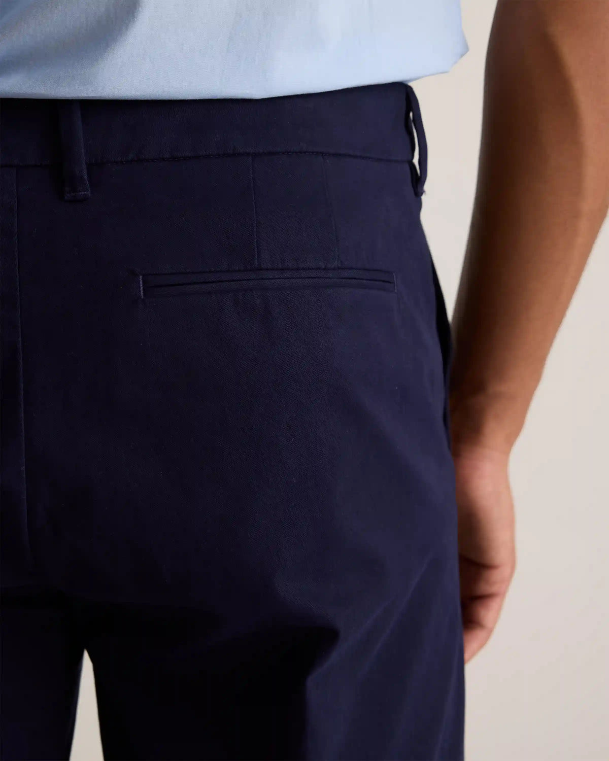 Organic Cotton Classic Stretch Chino Shorts - 7"