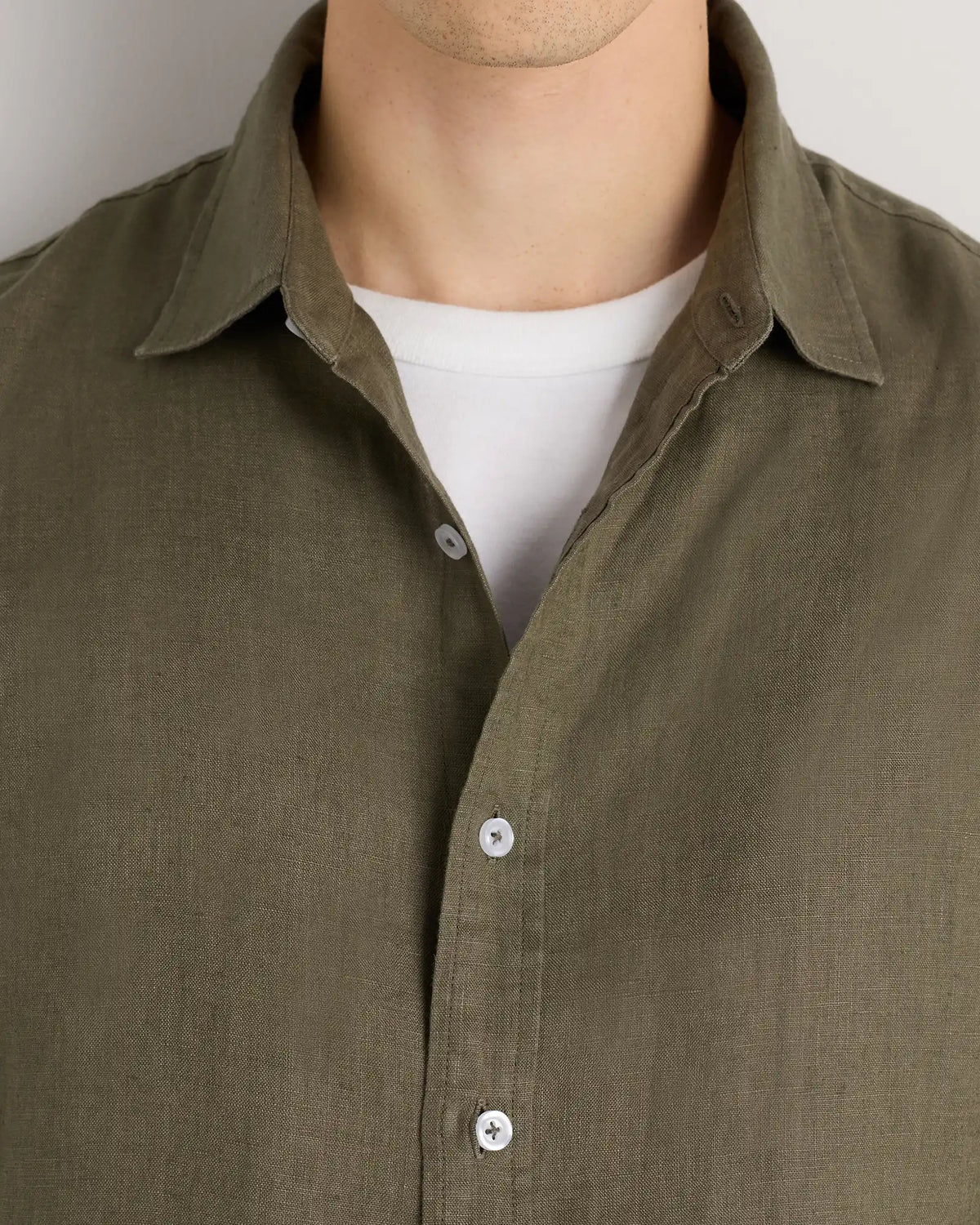 100% European Linen Relaxed Long Sleeve Shirt