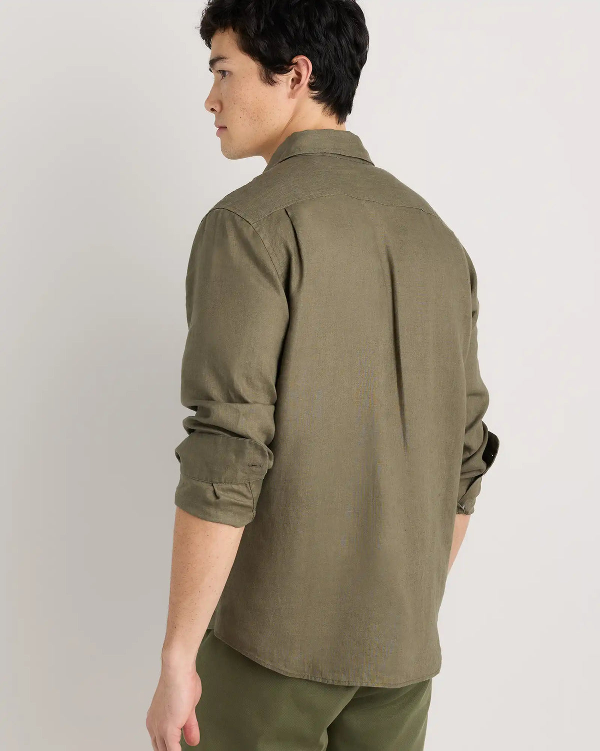 100% European Linen Relaxed Long Sleeve Shirt