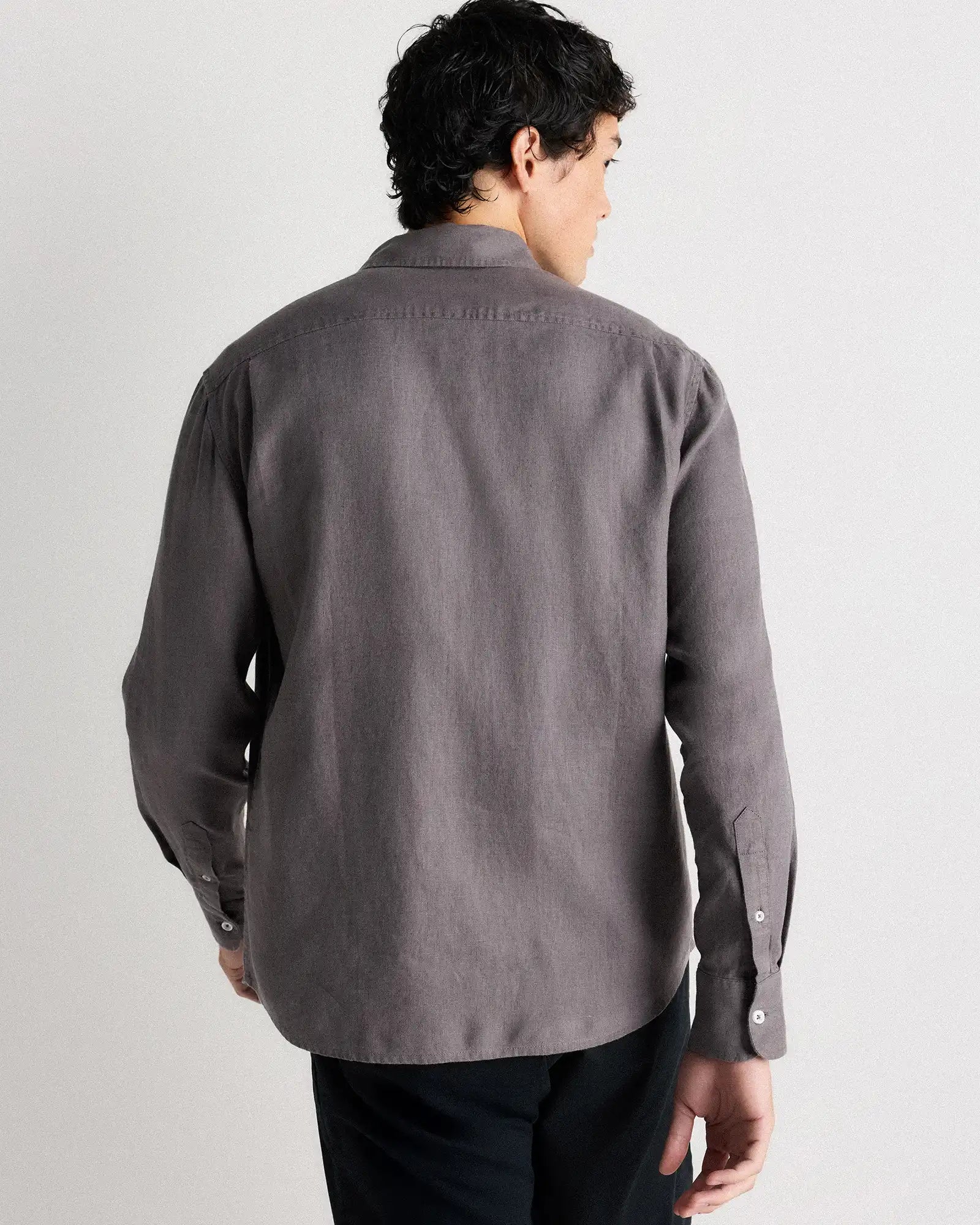 100% European Linen Relaxed Long Sleeve Shirt