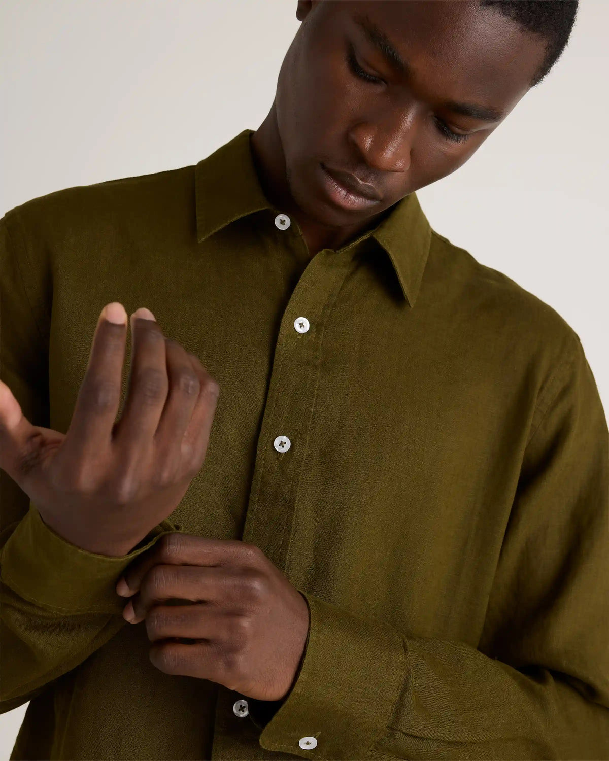 100% European Linen Relaxed Long Sleeve Shirt