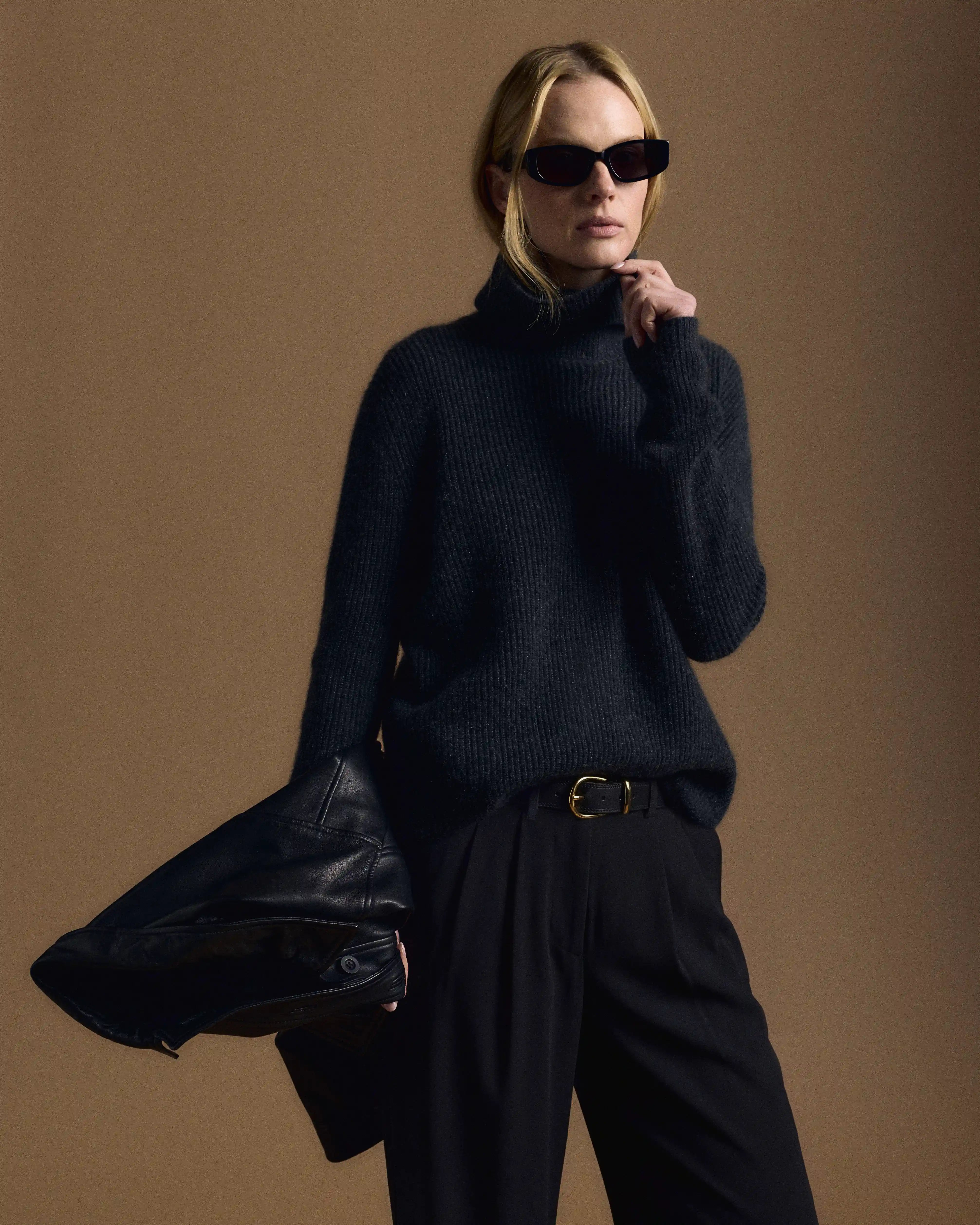 Mongolian Cashmere Fisherman Turtleneck Sweater