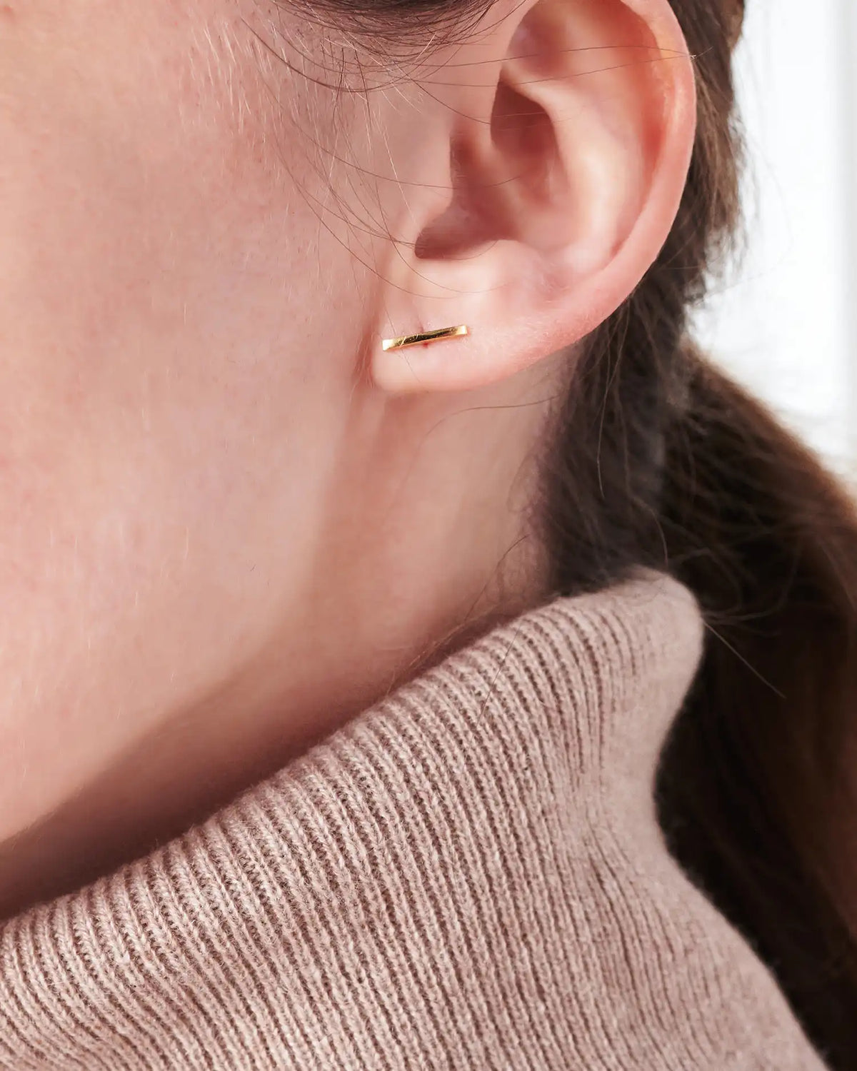 14K Gold Line Studs