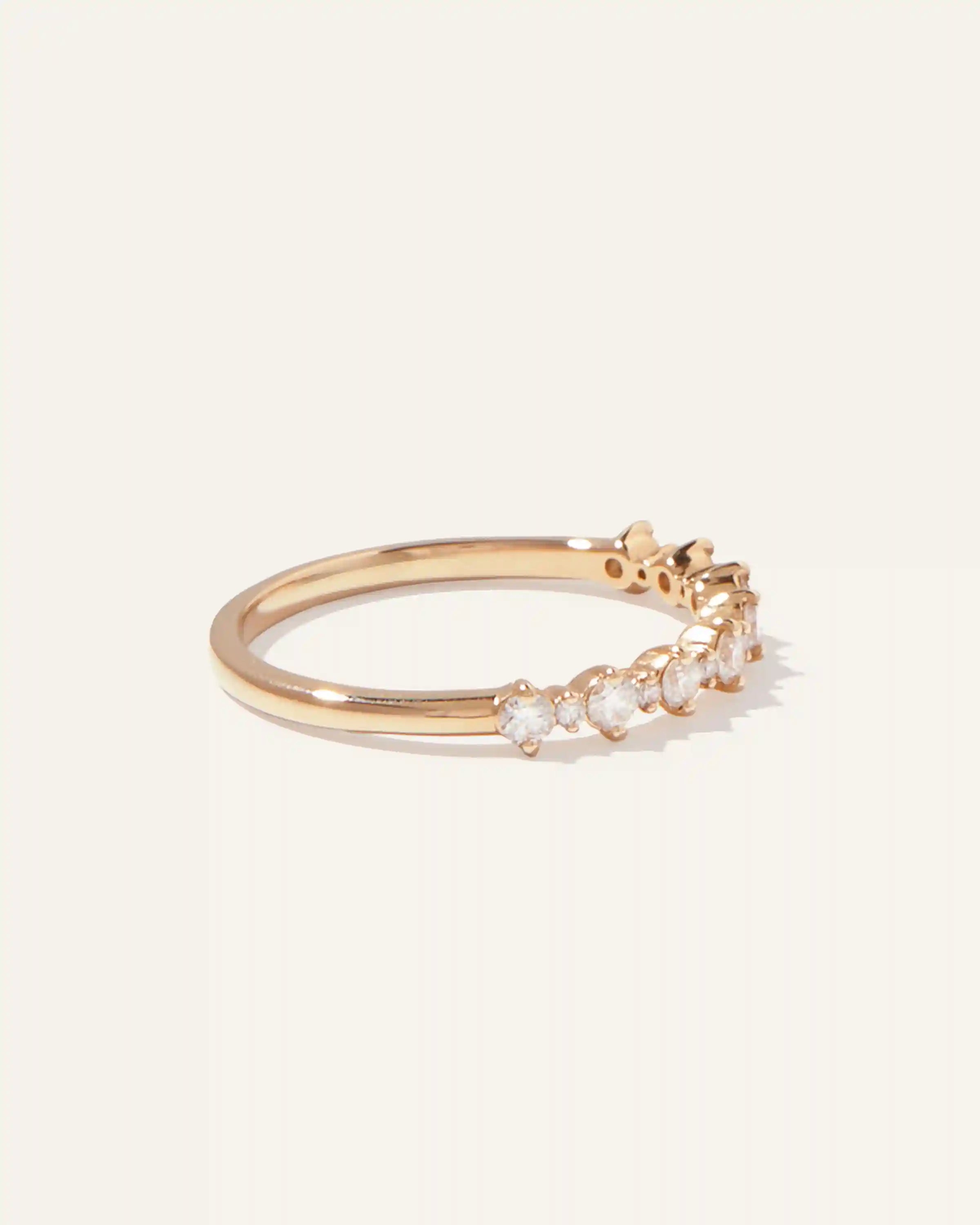 14K Gold Lab Grown Diamond Alternating Round Band