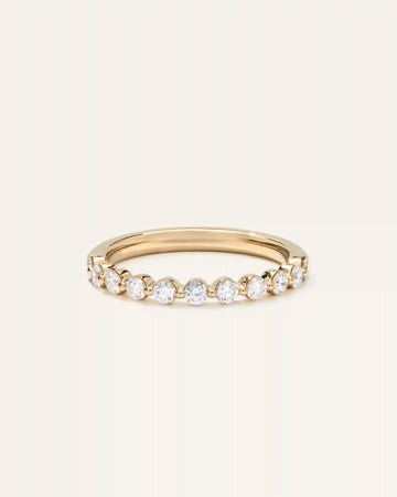 Lab Grown Diamond Single Shared Prong Halfway Band