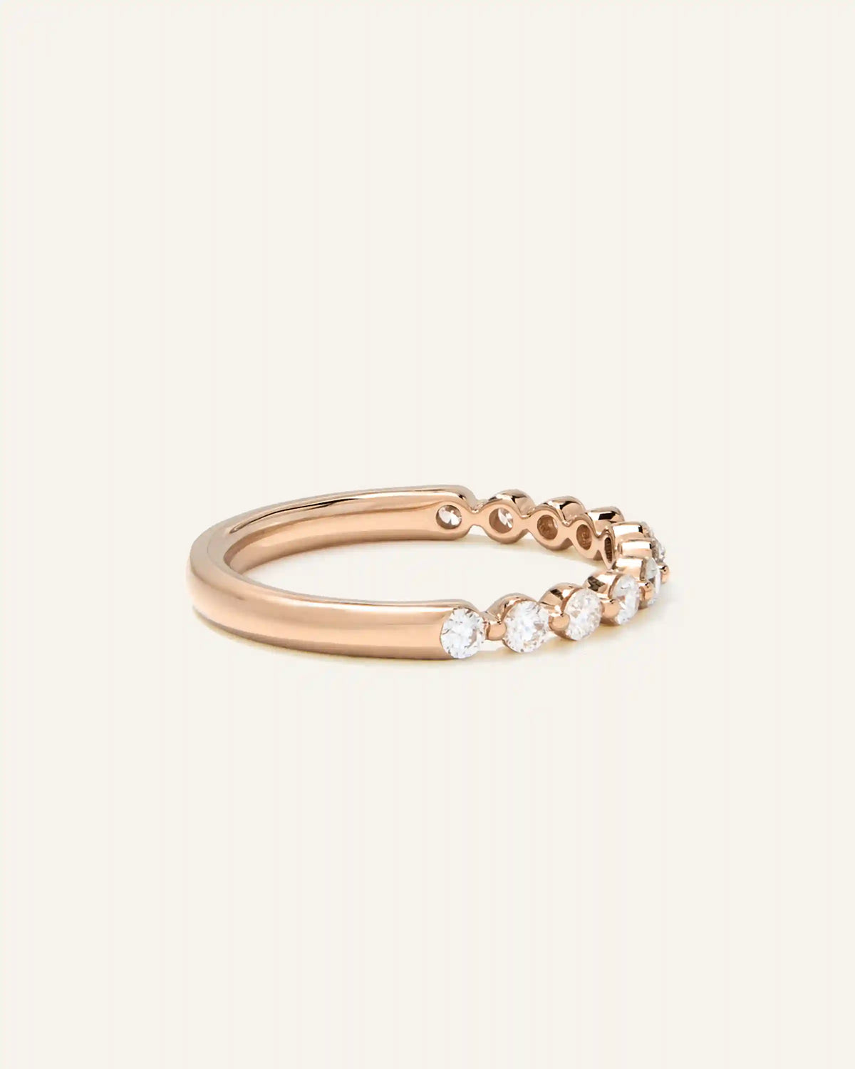 Lab Grown Diamond Single Shared Prong Halfway Band