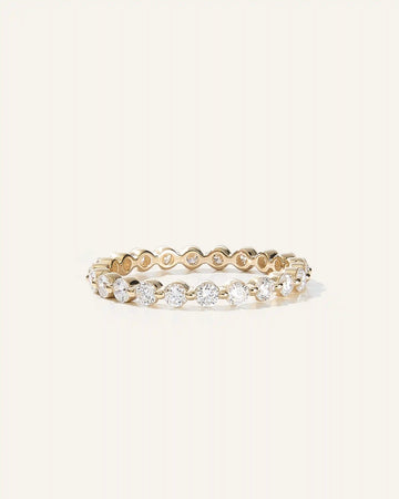 Lab Grown Diamond Single Shared Prong Eternity Band