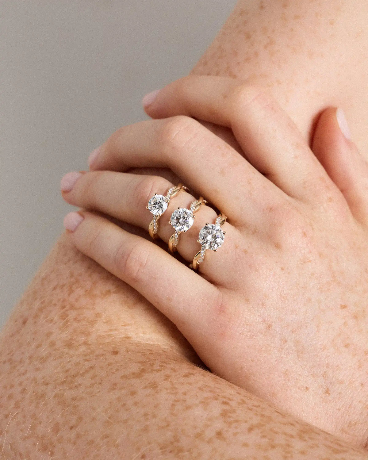 Lab Grown Diamond Round Twisted Engagement Ring - 1ct