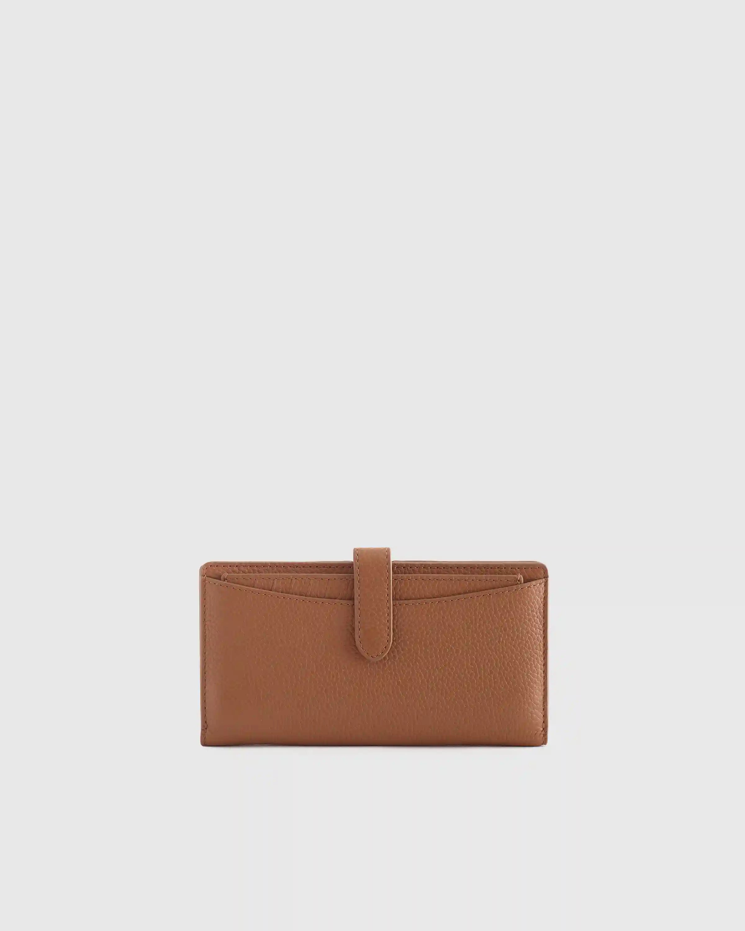 Italian Pebbled Leather Bifold 2-in-1 Wallet