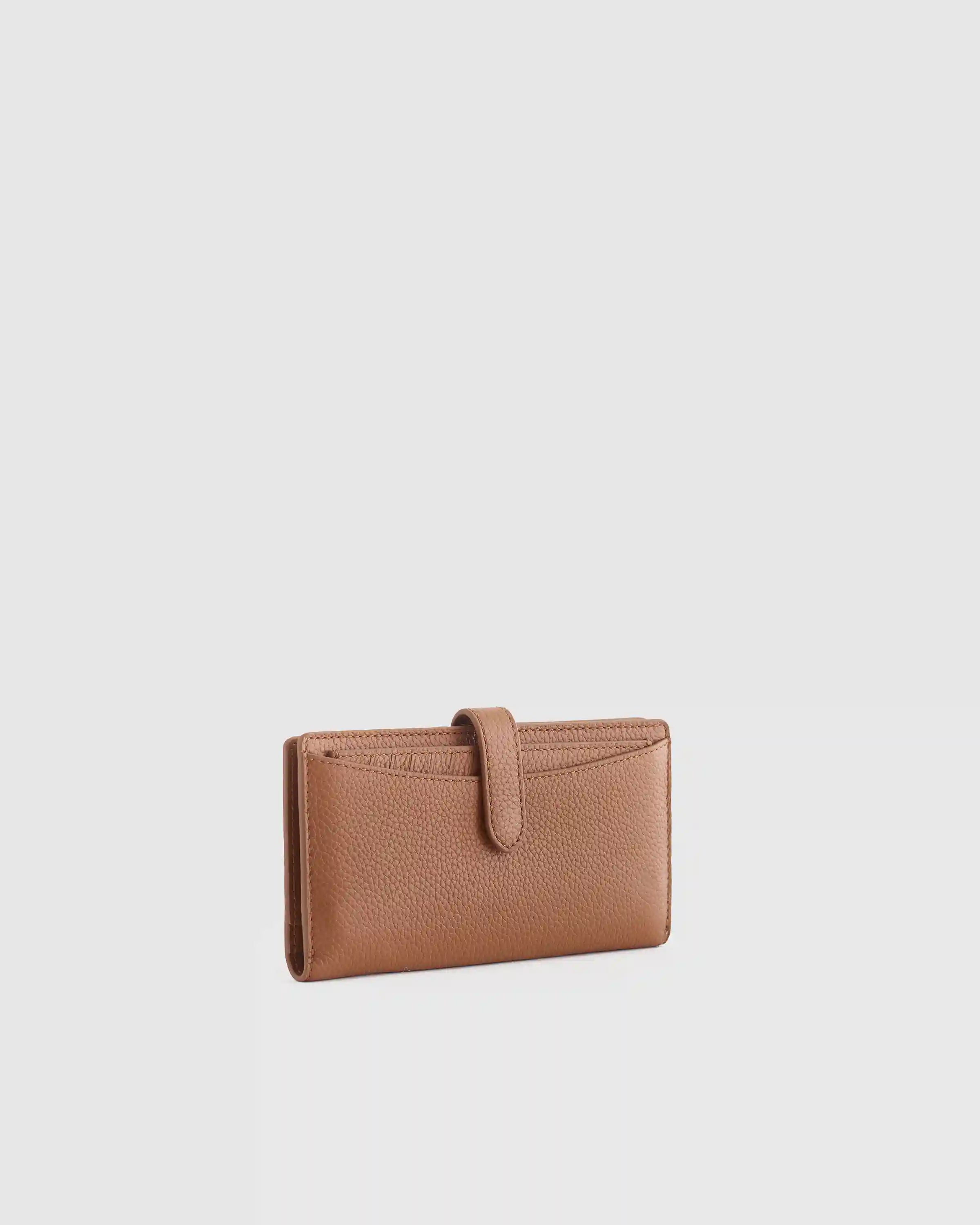 Italian Pebbled Leather Bifold 2-in-1 Wallet