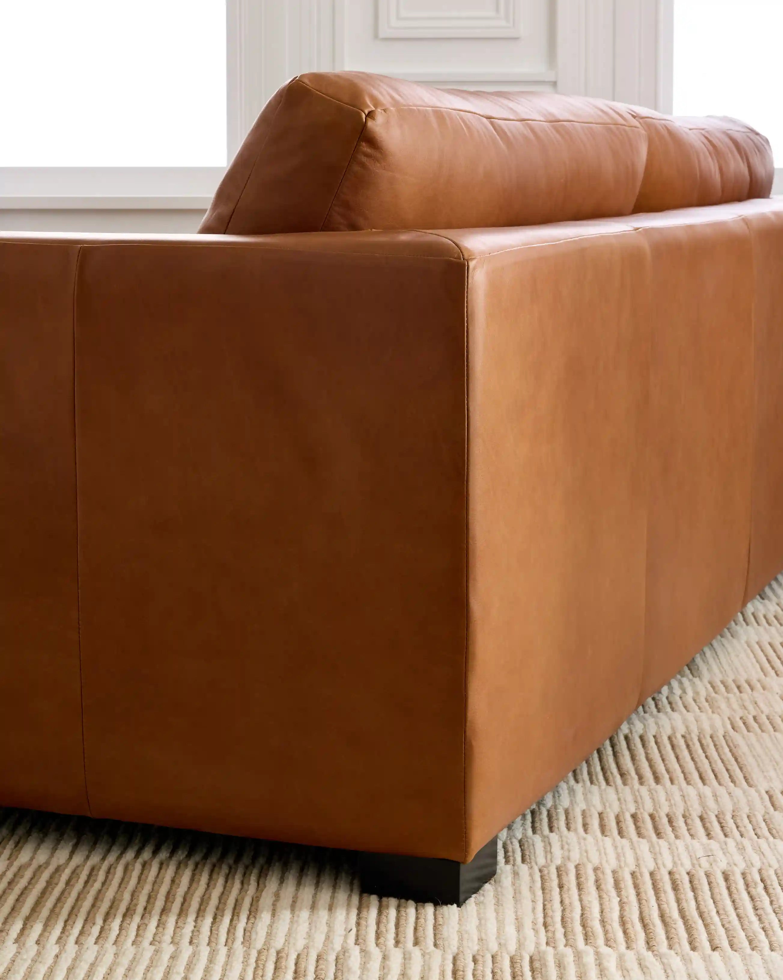 Sierra Curved Arm Sofa in Leather