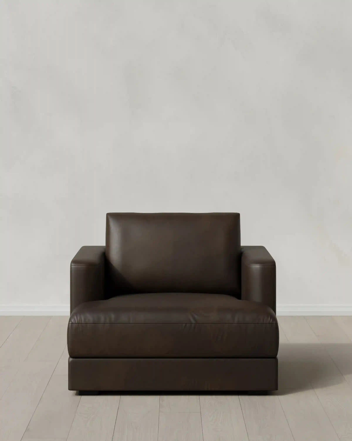 Sierra Curved Arm Accent Chair in Leather