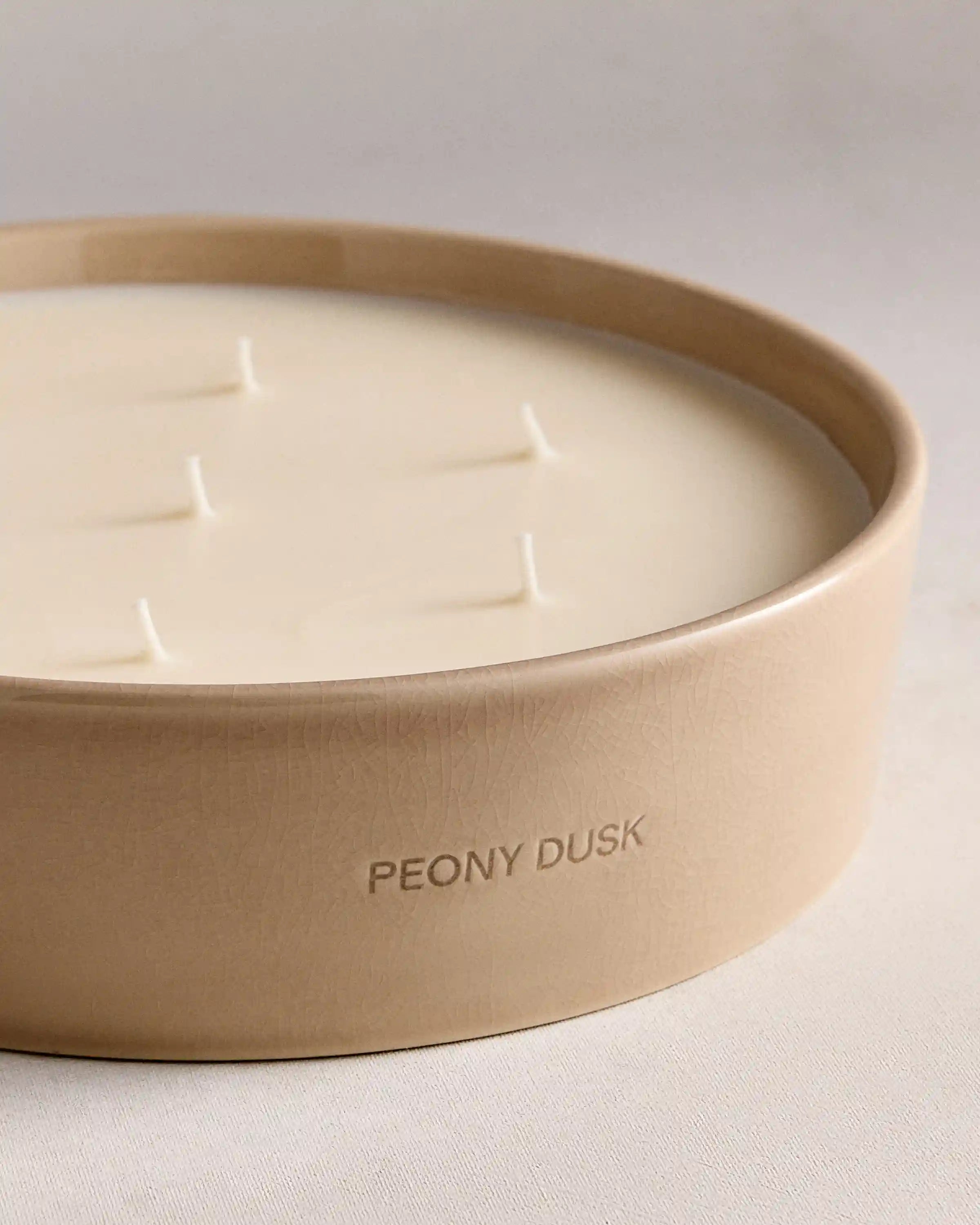 Peony Dusk 7-Wick Luxury Candle