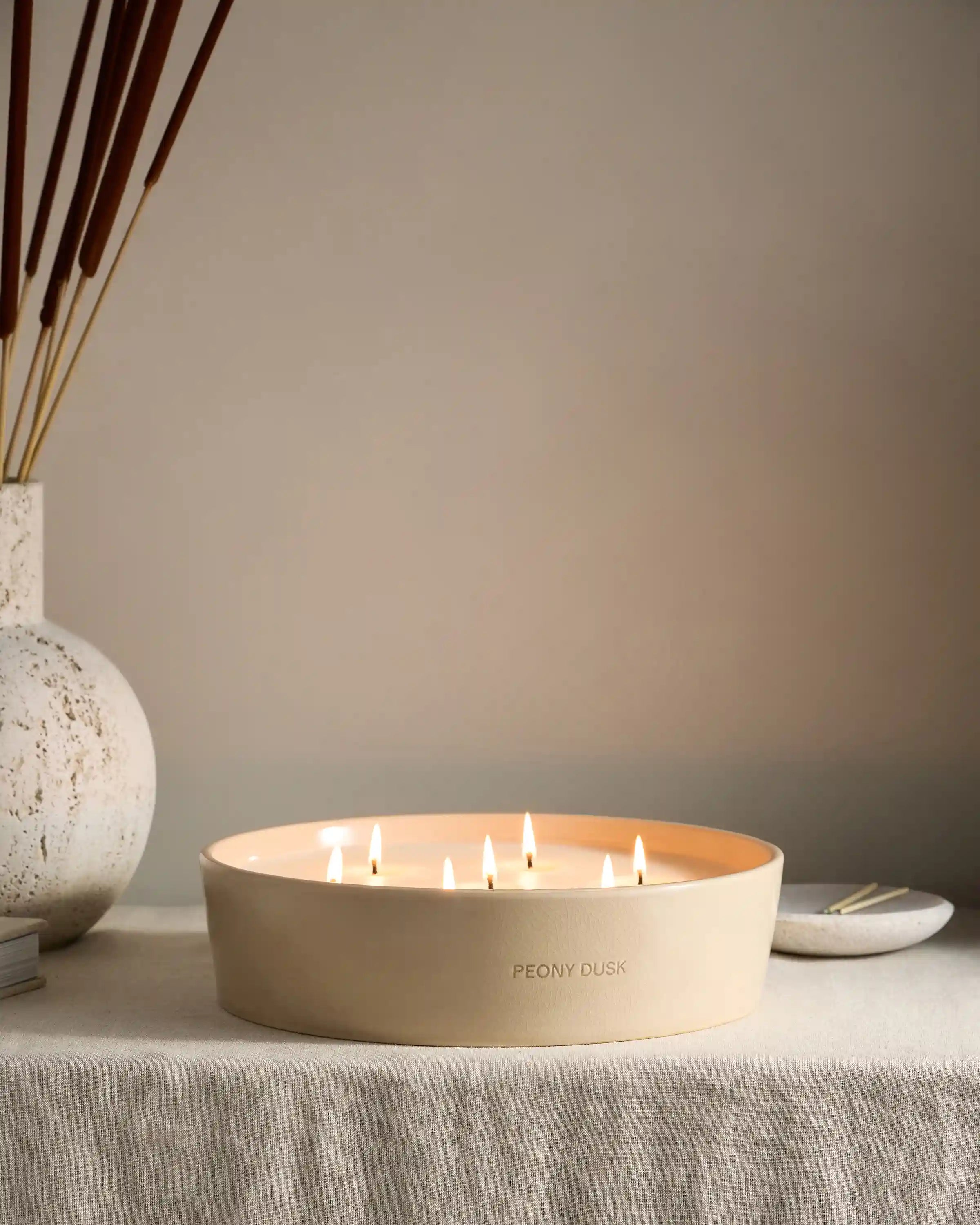 Peony Dusk 7-Wick Luxury Candle