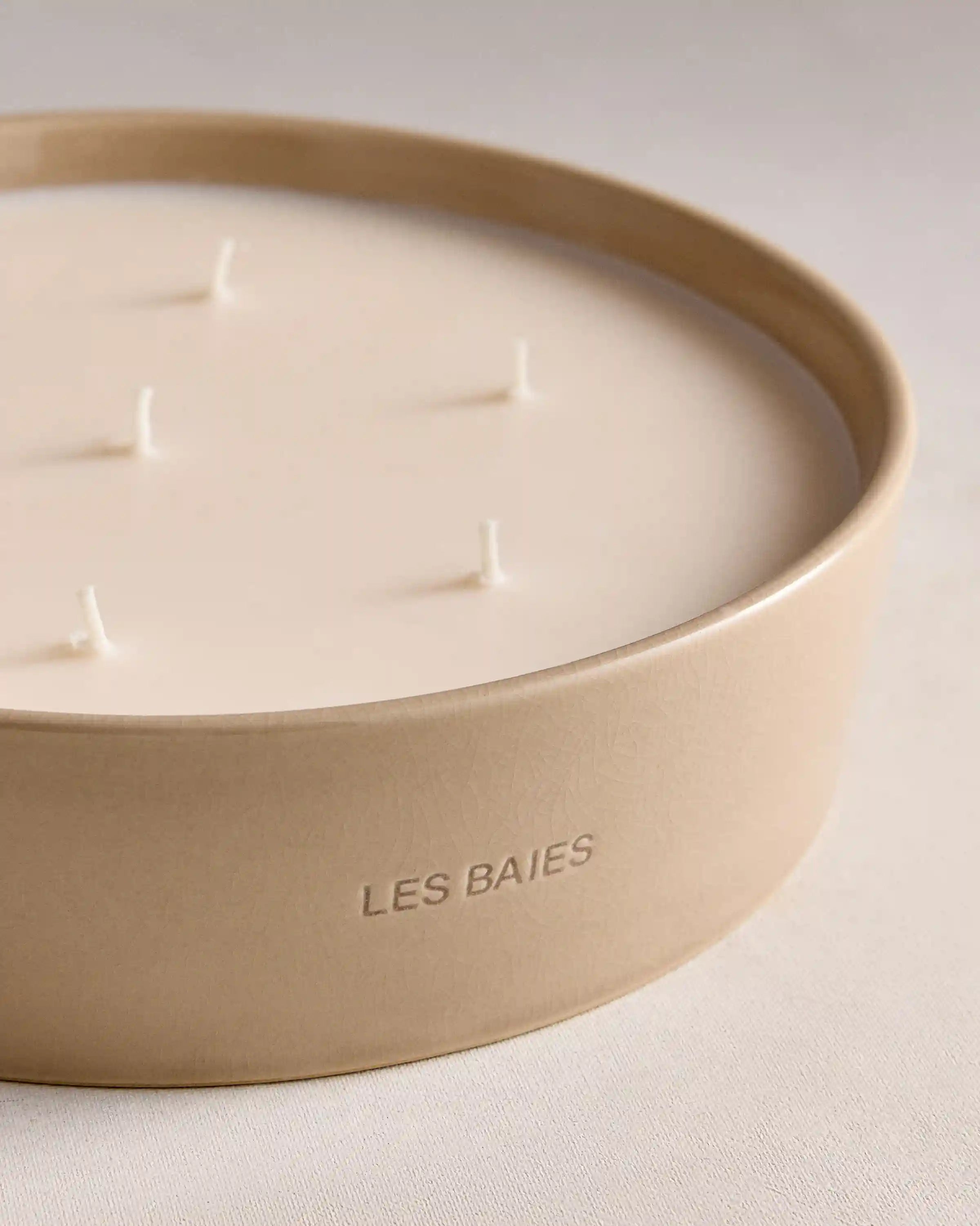 Les Baies 7-Wick Luxury Candle