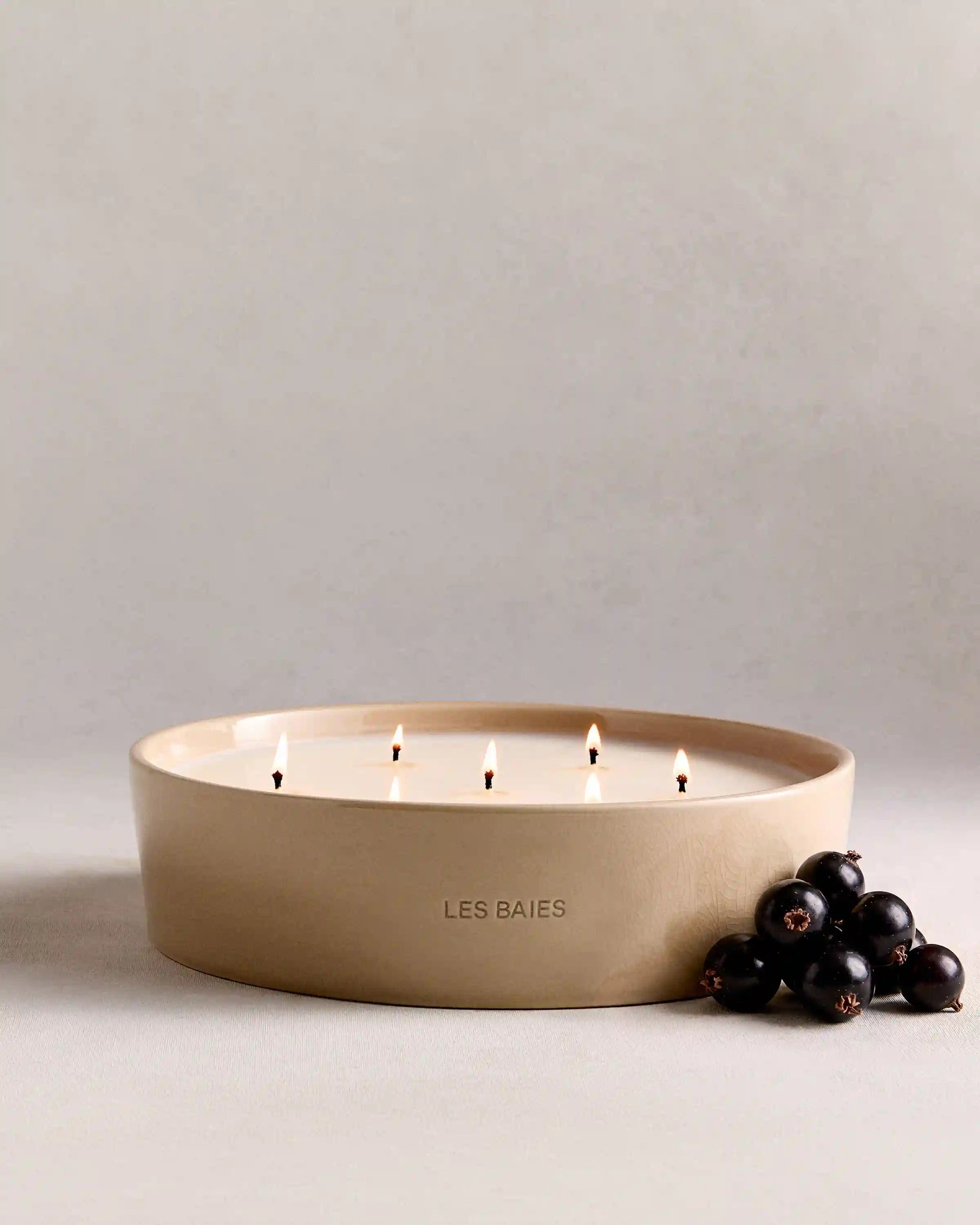 Les Baies 7-Wick Luxury Candle